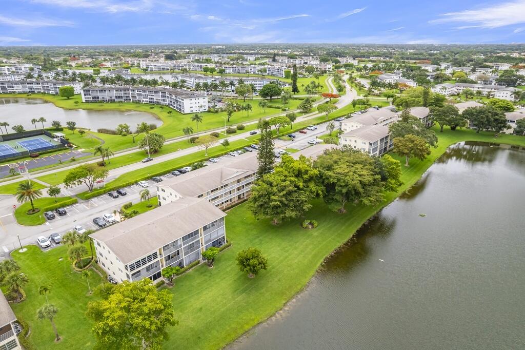 DORSET AT CENTURY VILLAGE CONDO - Residential
