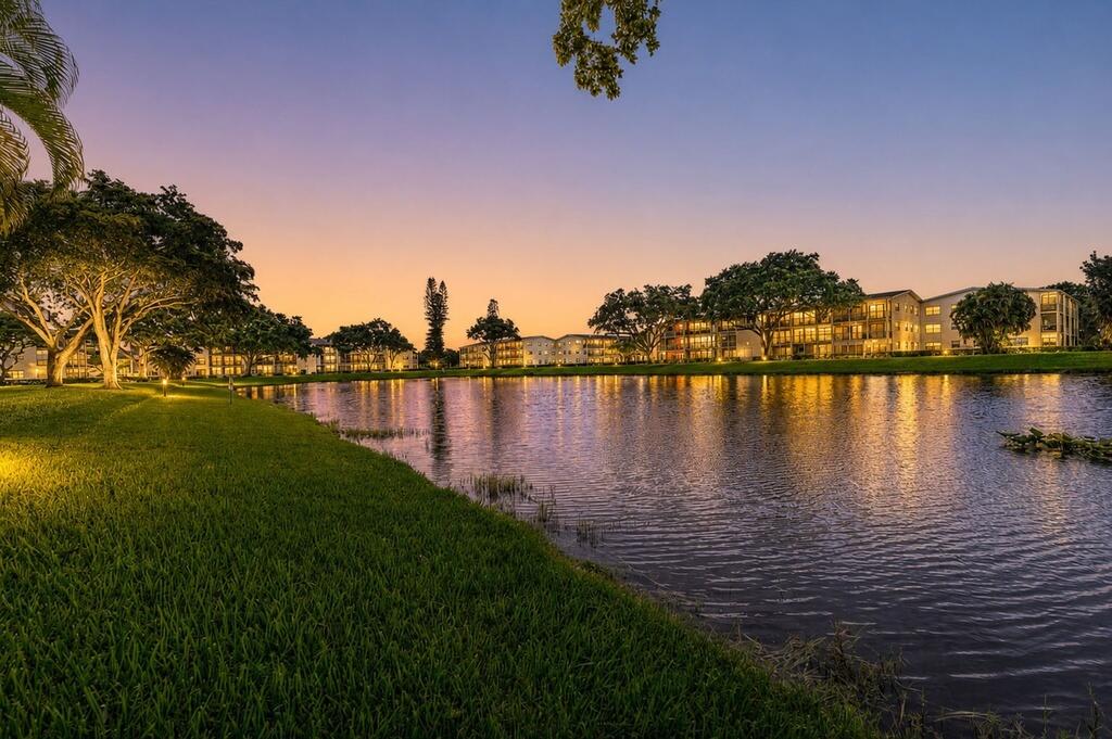 DORSET AT CENTURY VILLAGE CONDO - Residential