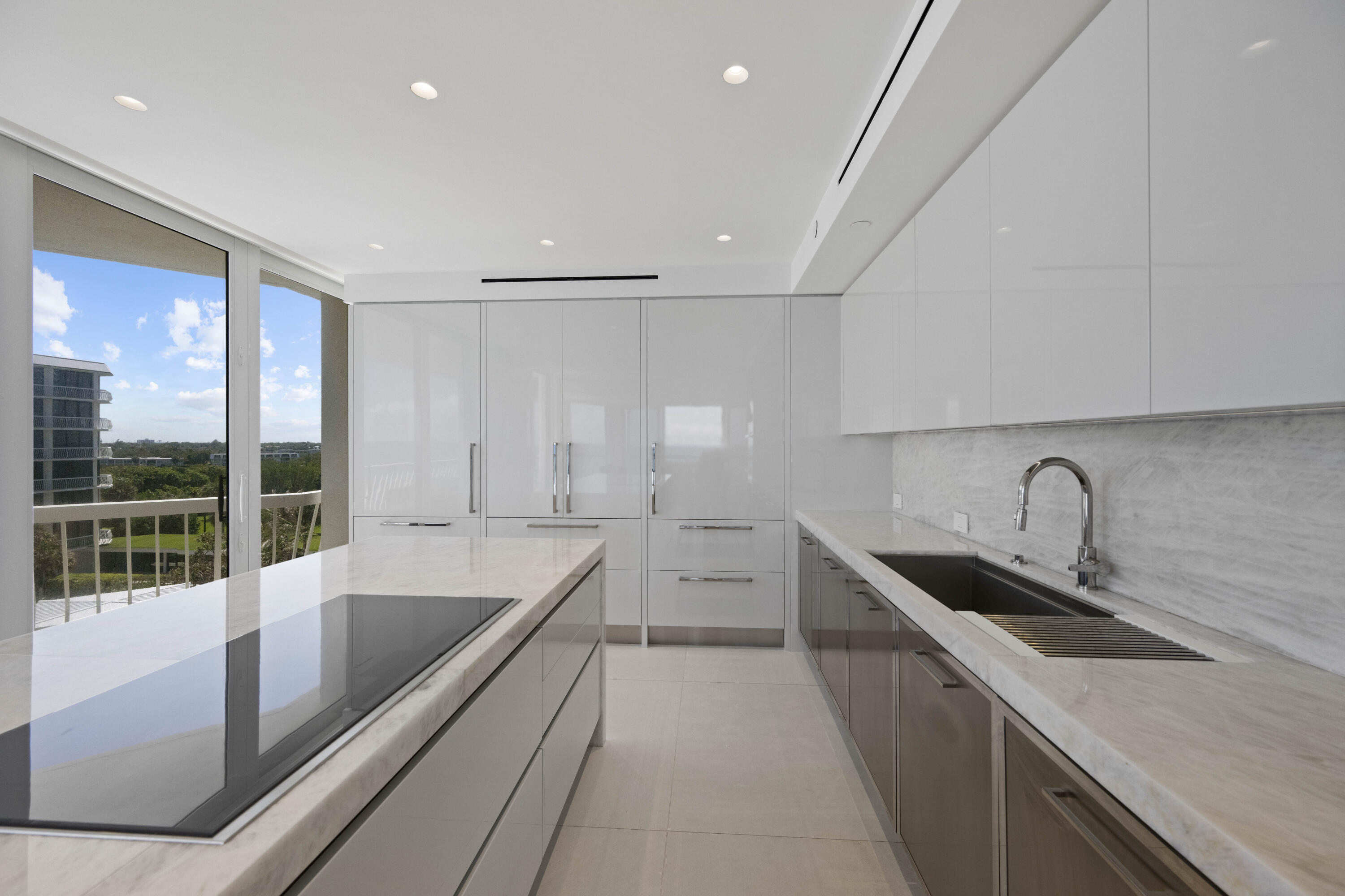 TWENTY ONE HUNDRED CONDO - Residential