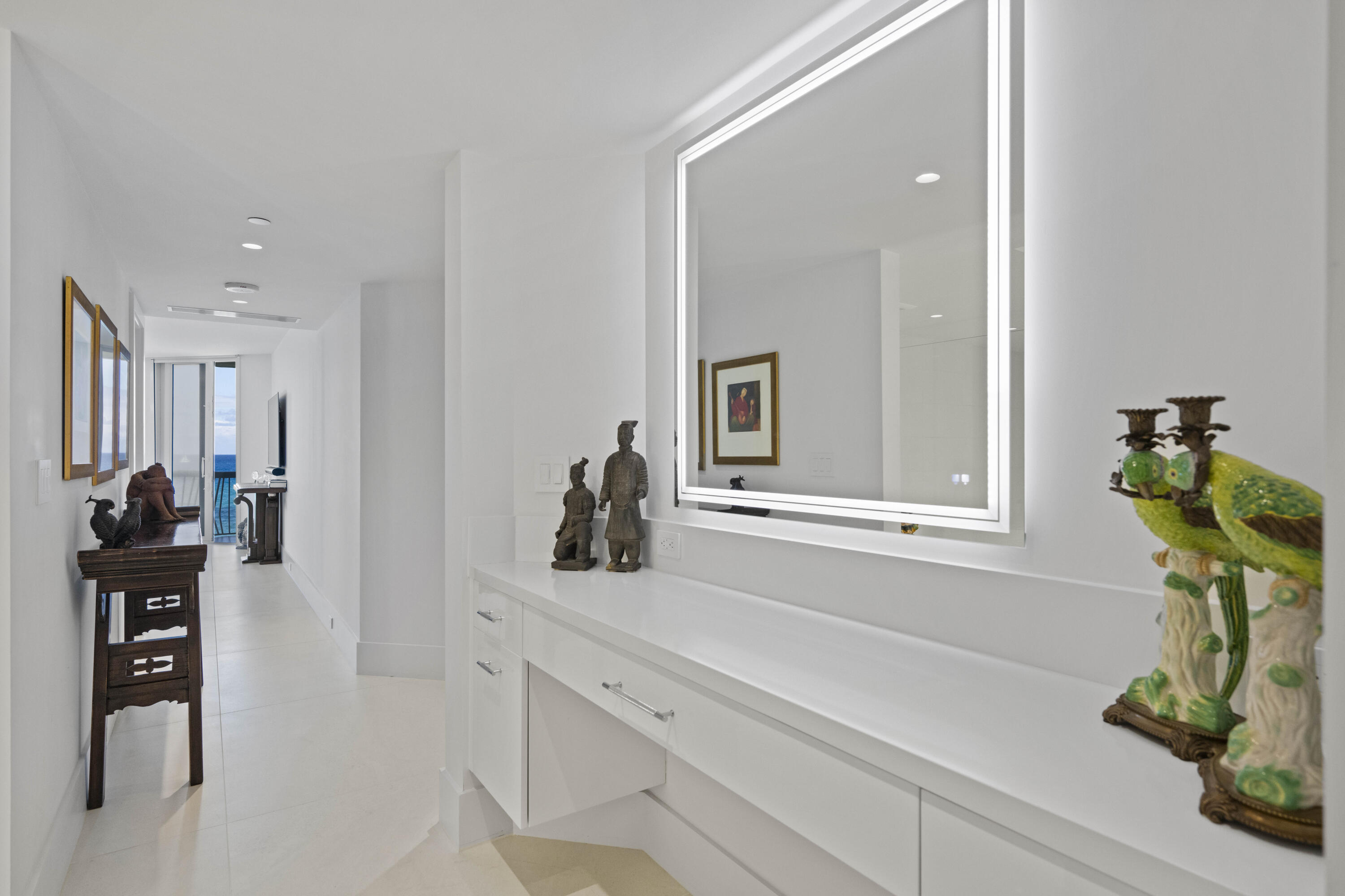 TWENTY ONE HUNDRED CONDO - Residential