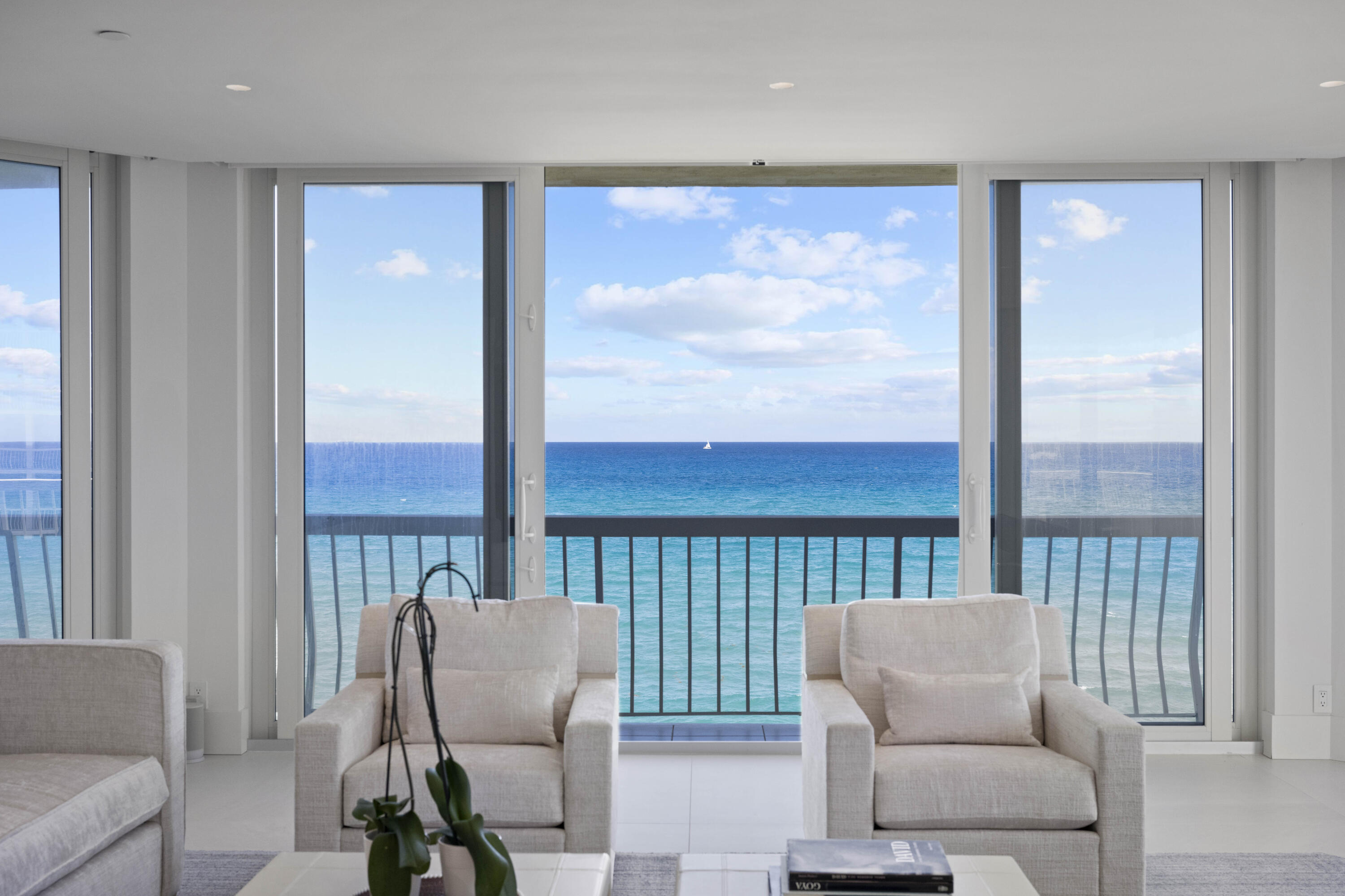 TWENTY ONE HUNDRED CONDO - Residential