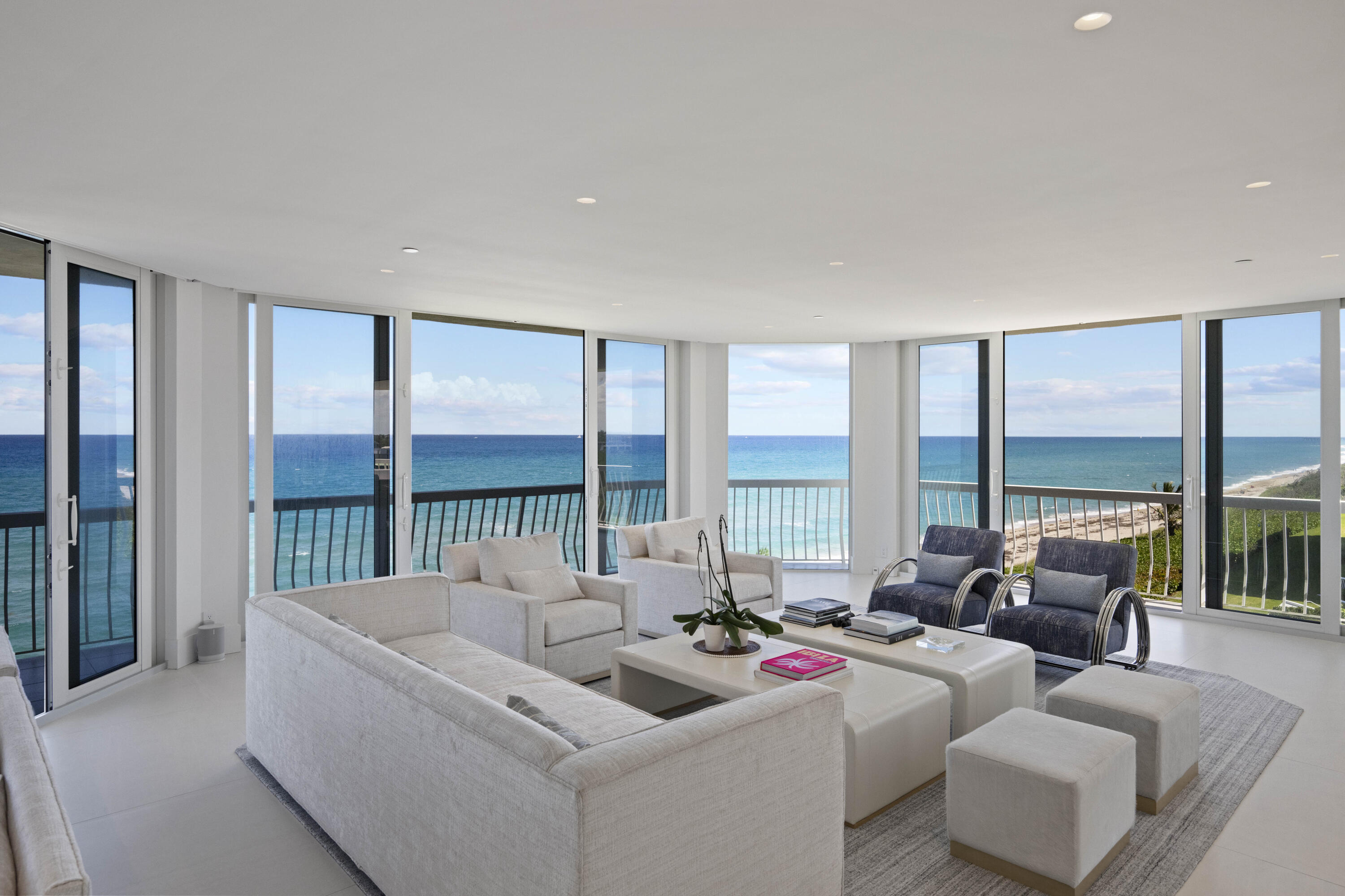TWENTY ONE HUNDRED CONDO - Residential