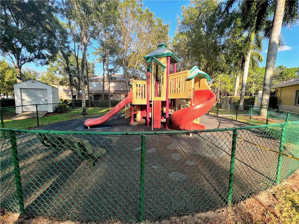 WILLOUGHBY FARMS - Residential