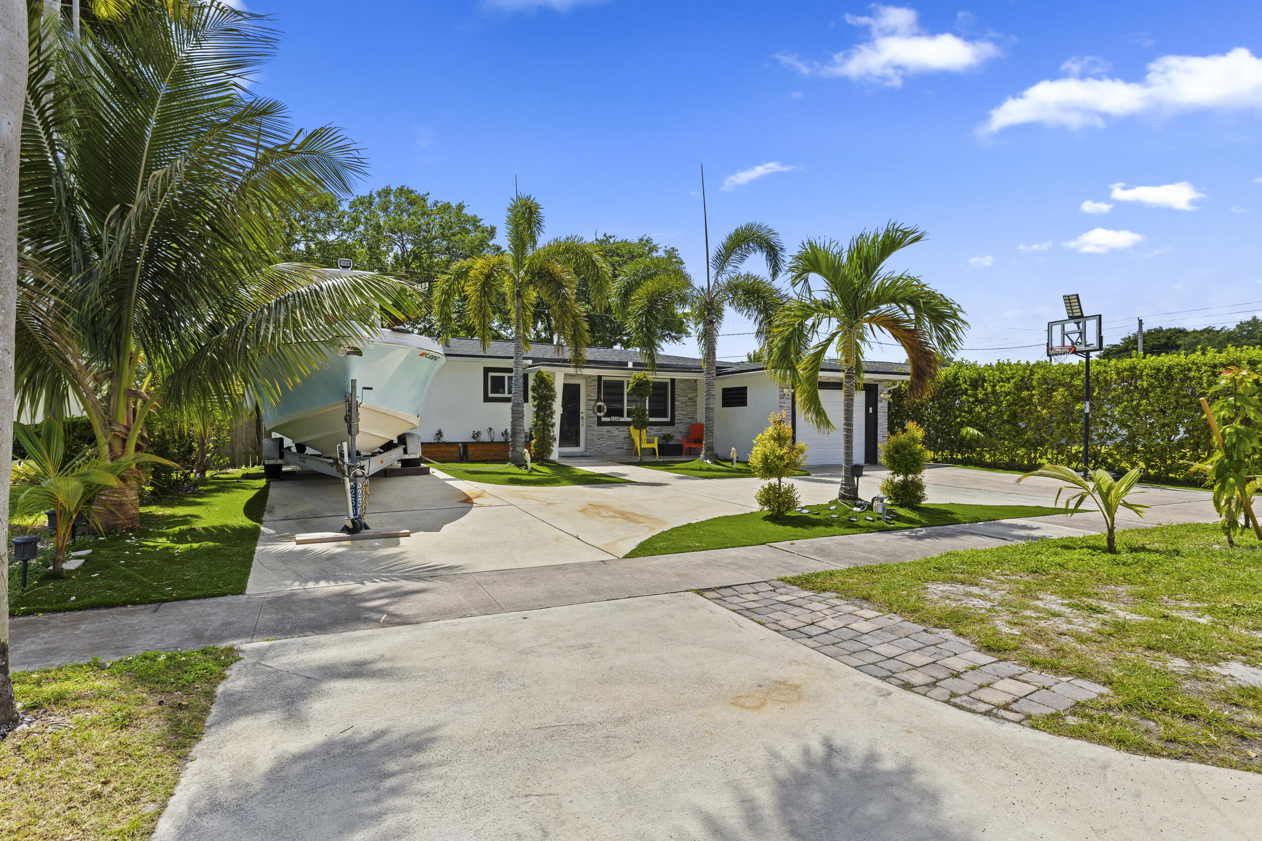 PARK ROAD MANOR - Residential