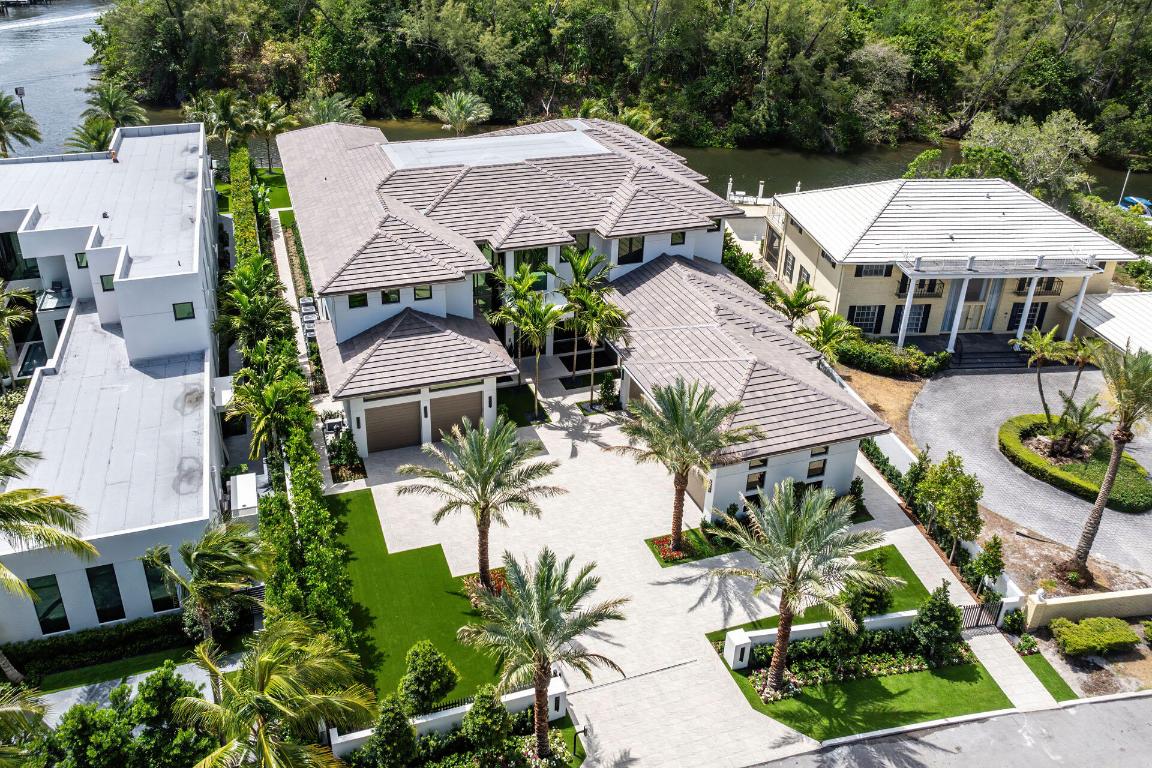 ROYAL PALM YACHT & COUNTRY CLUB - Residential