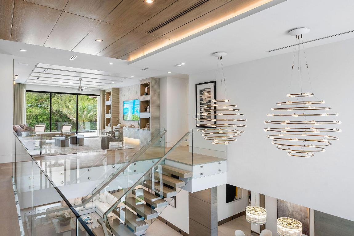 ROYAL PALM YACHT & COUNTRY CLUB - Residential