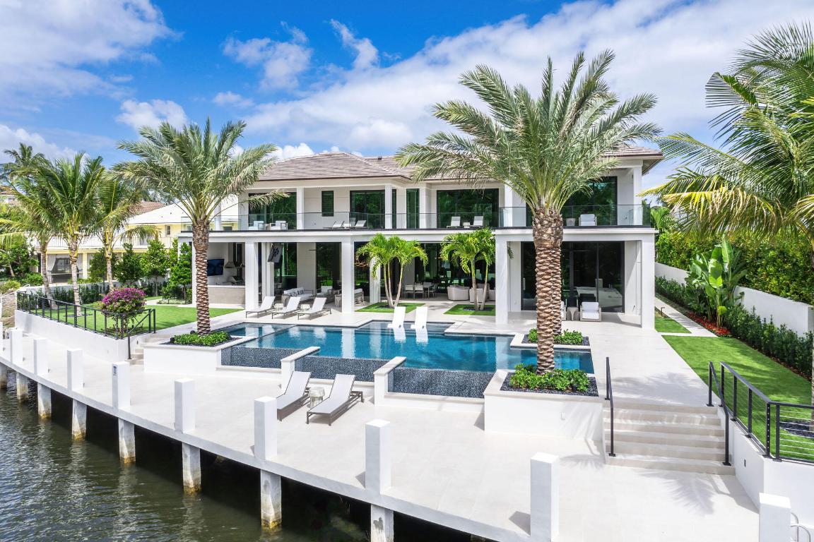 ROYAL PALM YACHT & COUNTRY CLUB - Residential