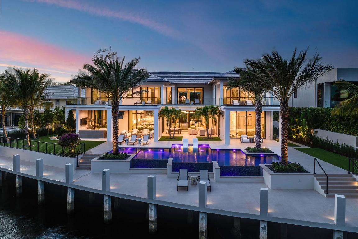 ROYAL PALM YACHT & COUNTRY CLUB - Residential
