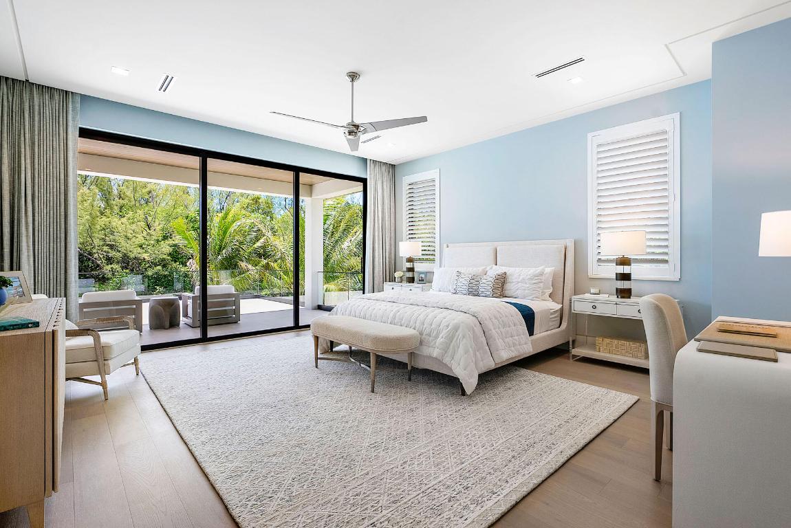 ROYAL PALM YACHT & COUNTRY CLUB - Residential