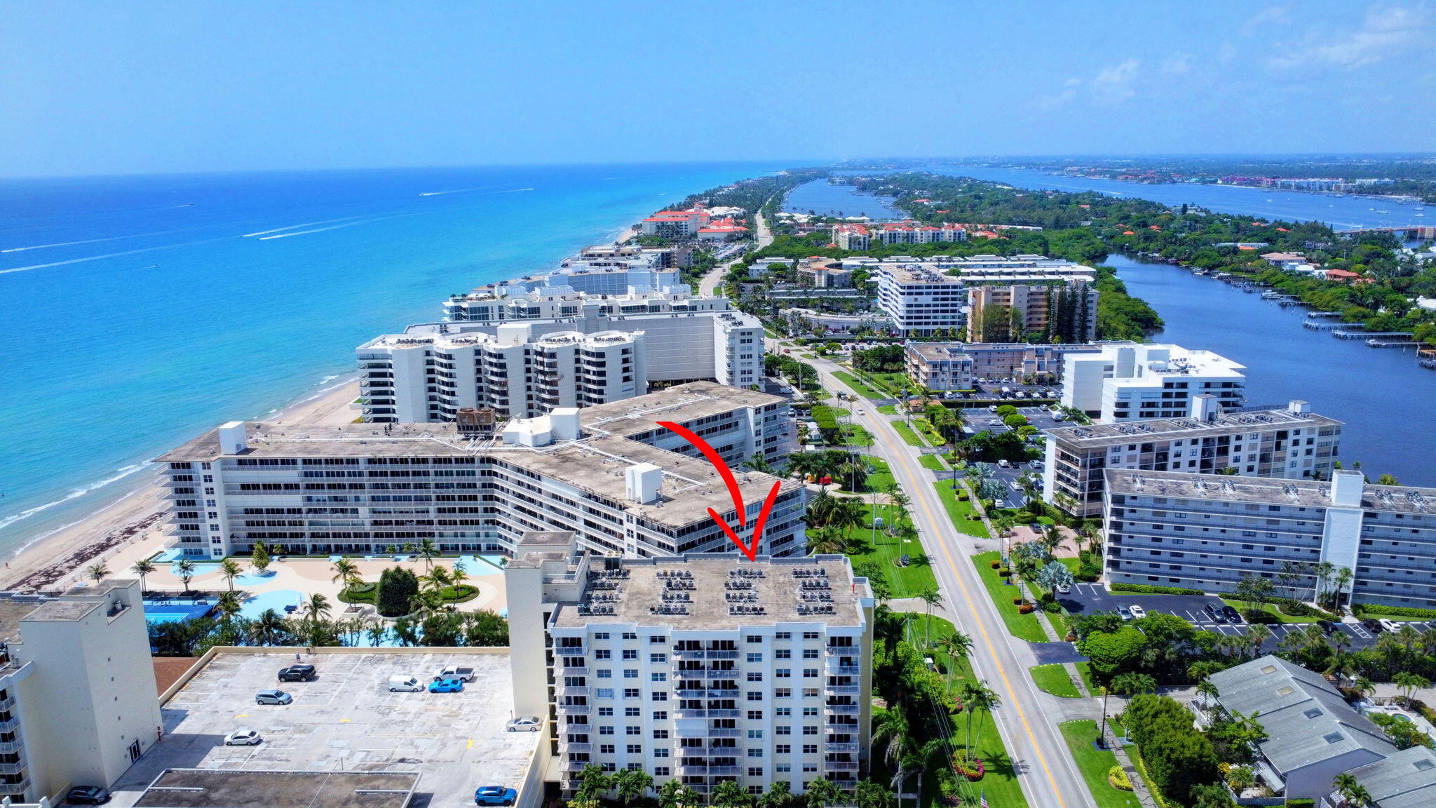 LE CHATEAU ROYAL CONDO - Residential