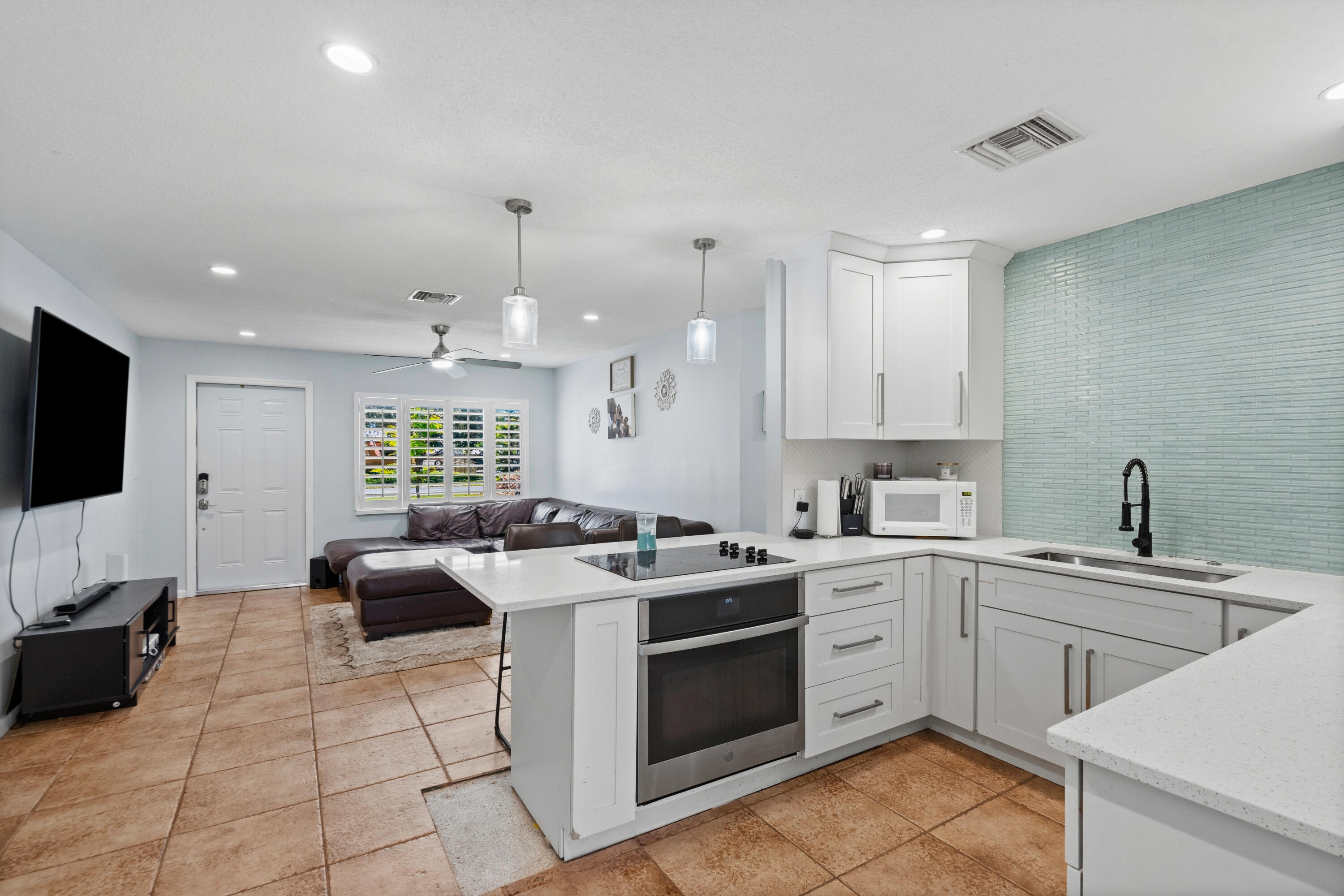 BROADWAY SECTION OF ST LUCIE ESTATES SUBDIVISION - Residential