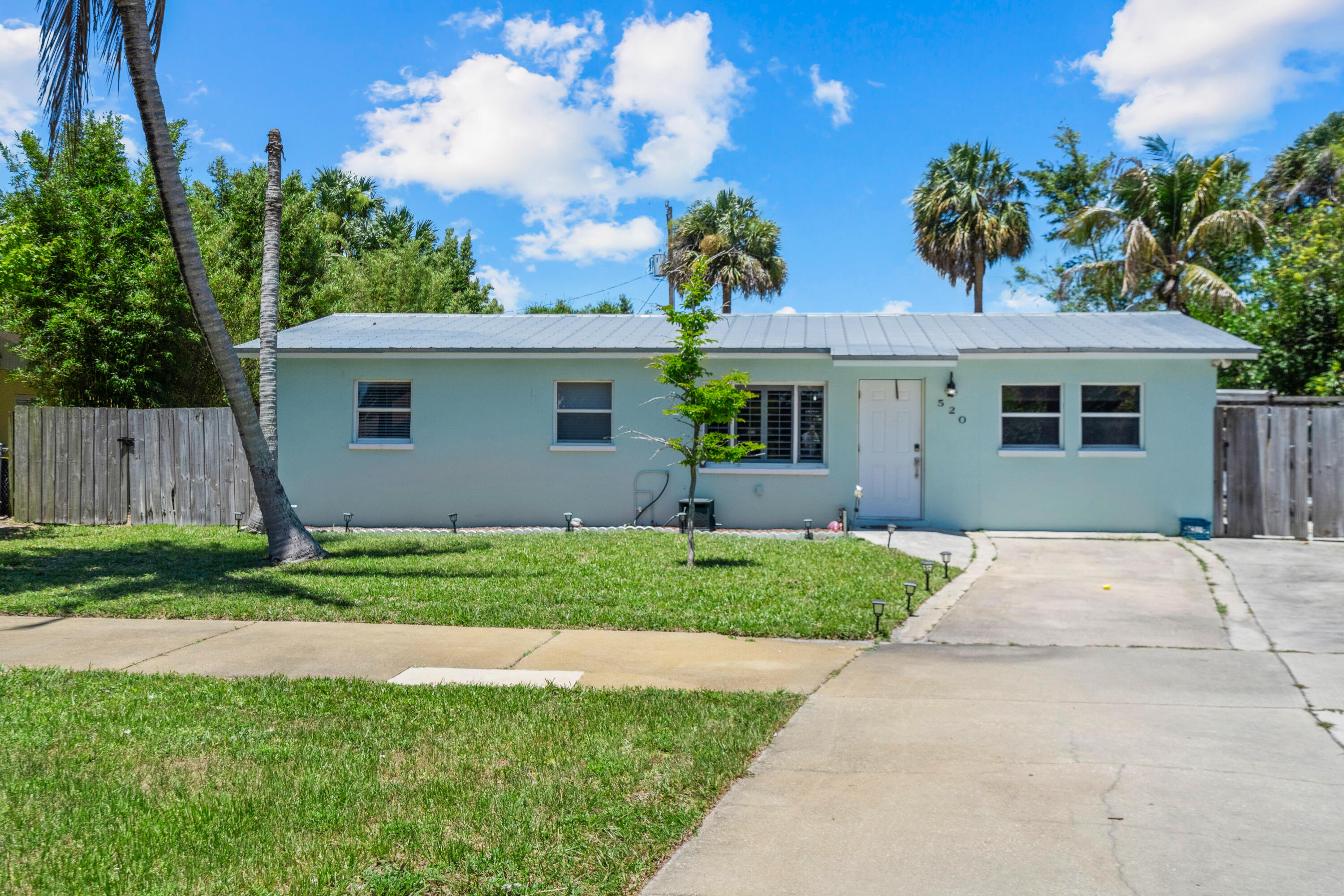BROADWAY SECTION OF ST LUCIE ESTATES SUBDIVISION - Residential