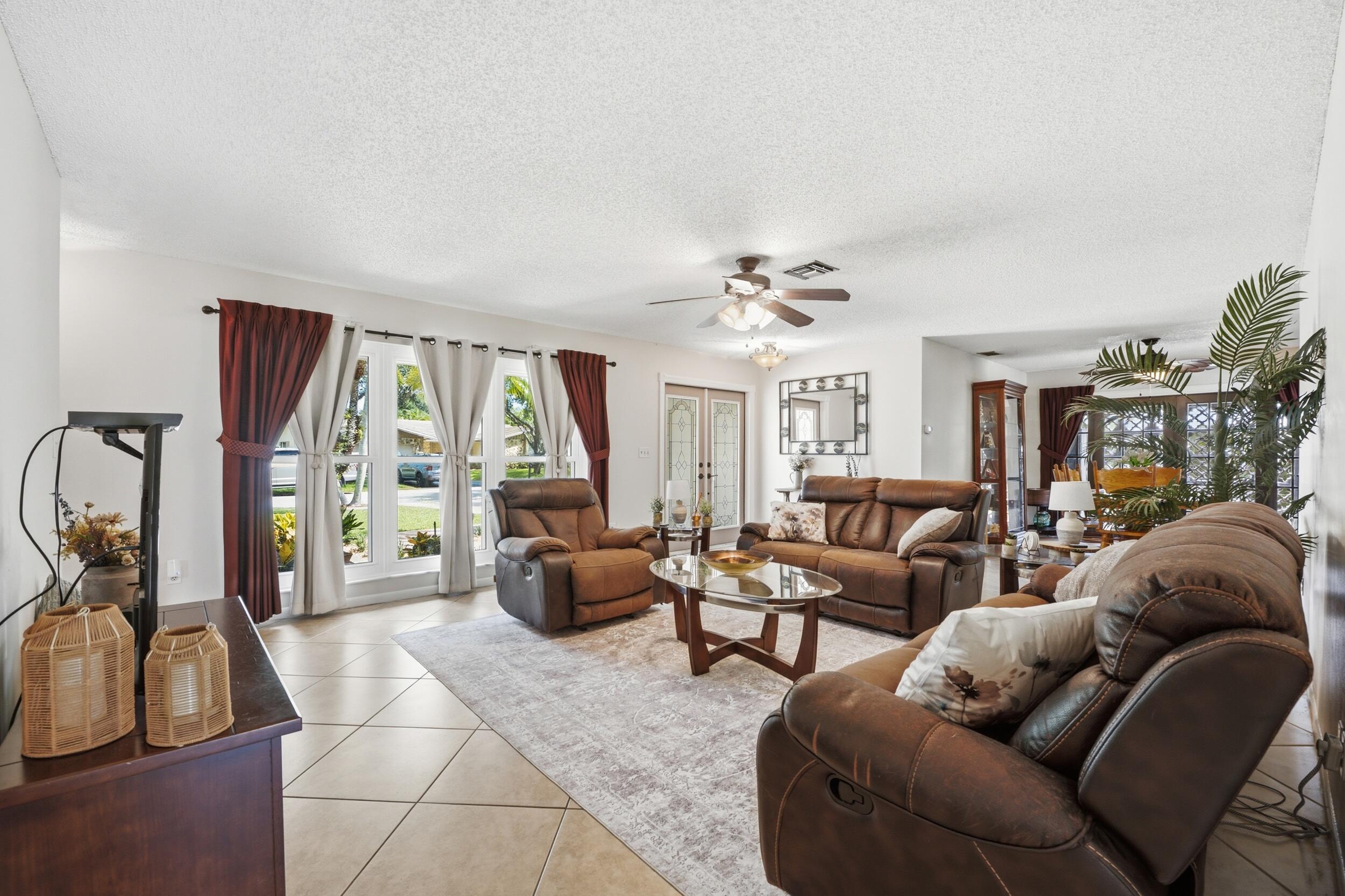 MAPLEWOOD - Residential