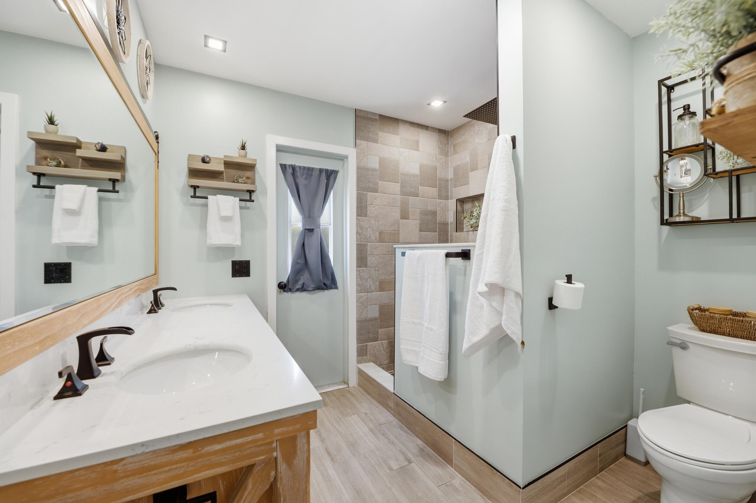 MAPLEWOOD - Residential