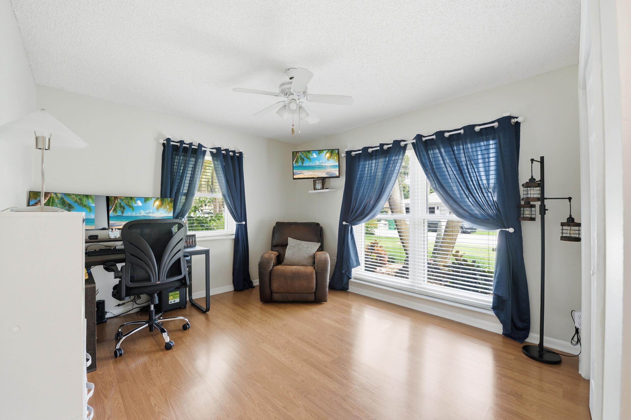 MAPLEWOOD - Residential