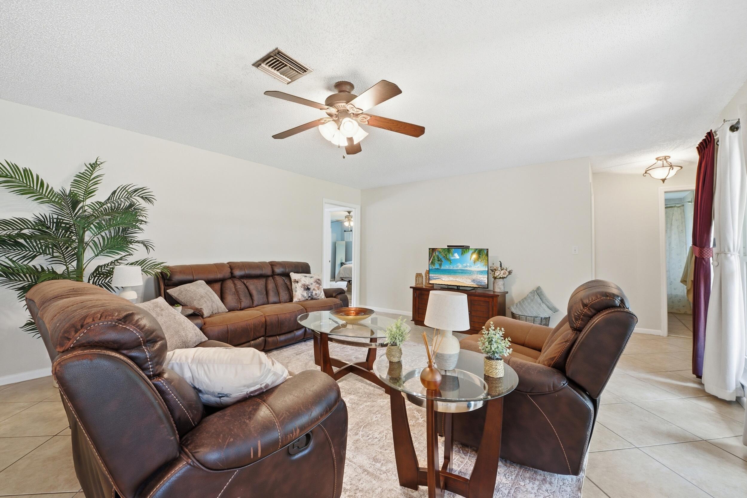MAPLEWOOD - Residential