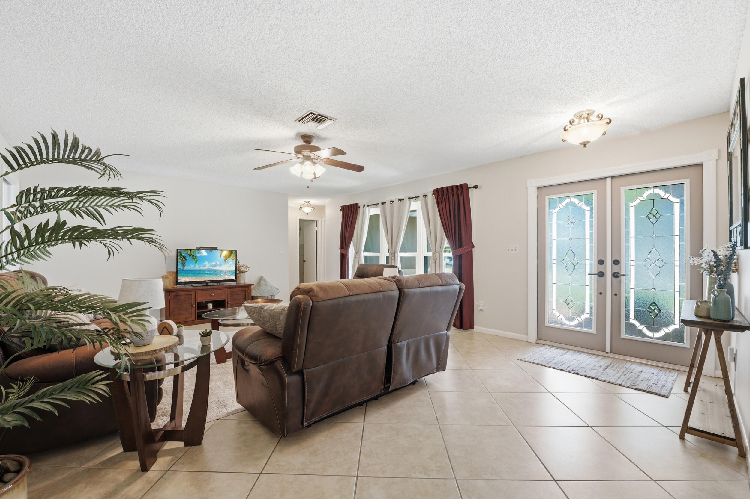 MAPLEWOOD - Residential