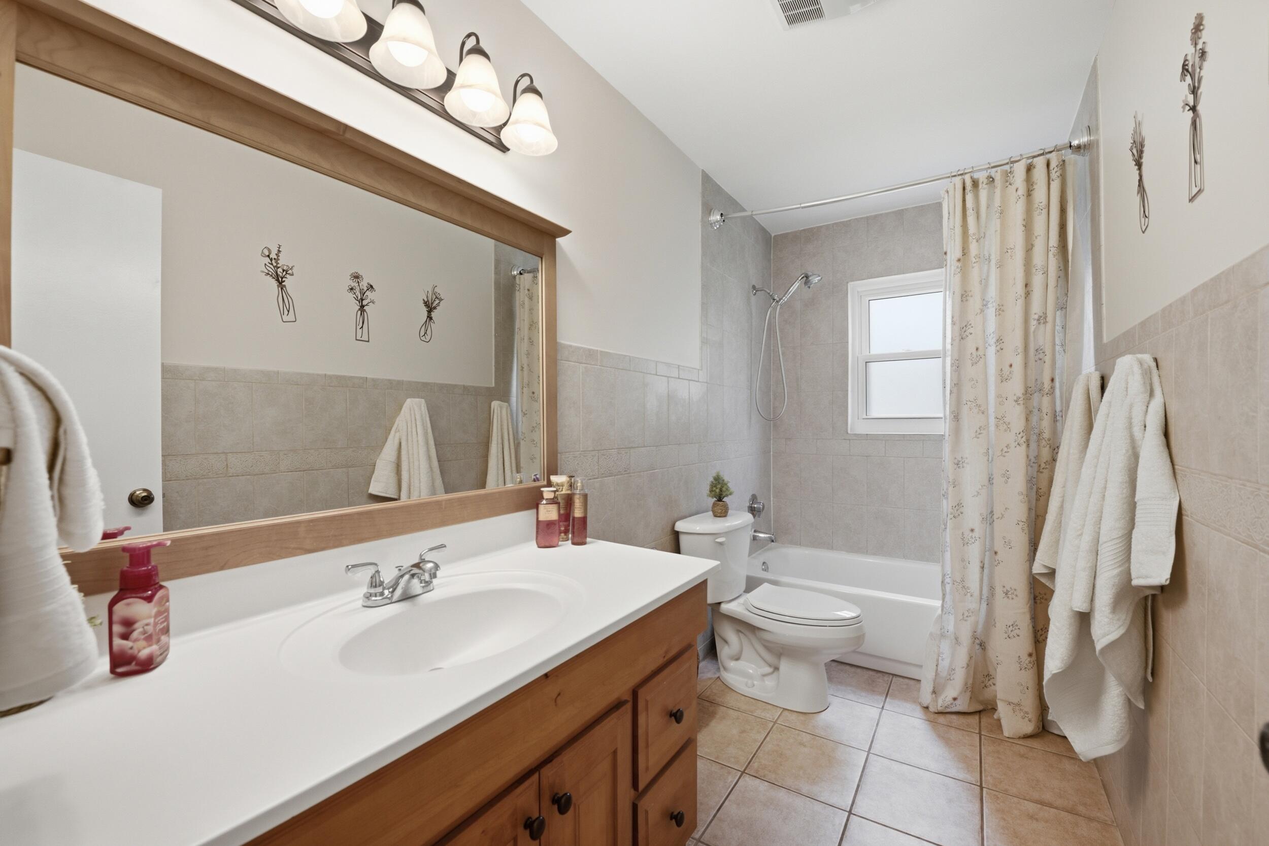 MAPLEWOOD - Residential