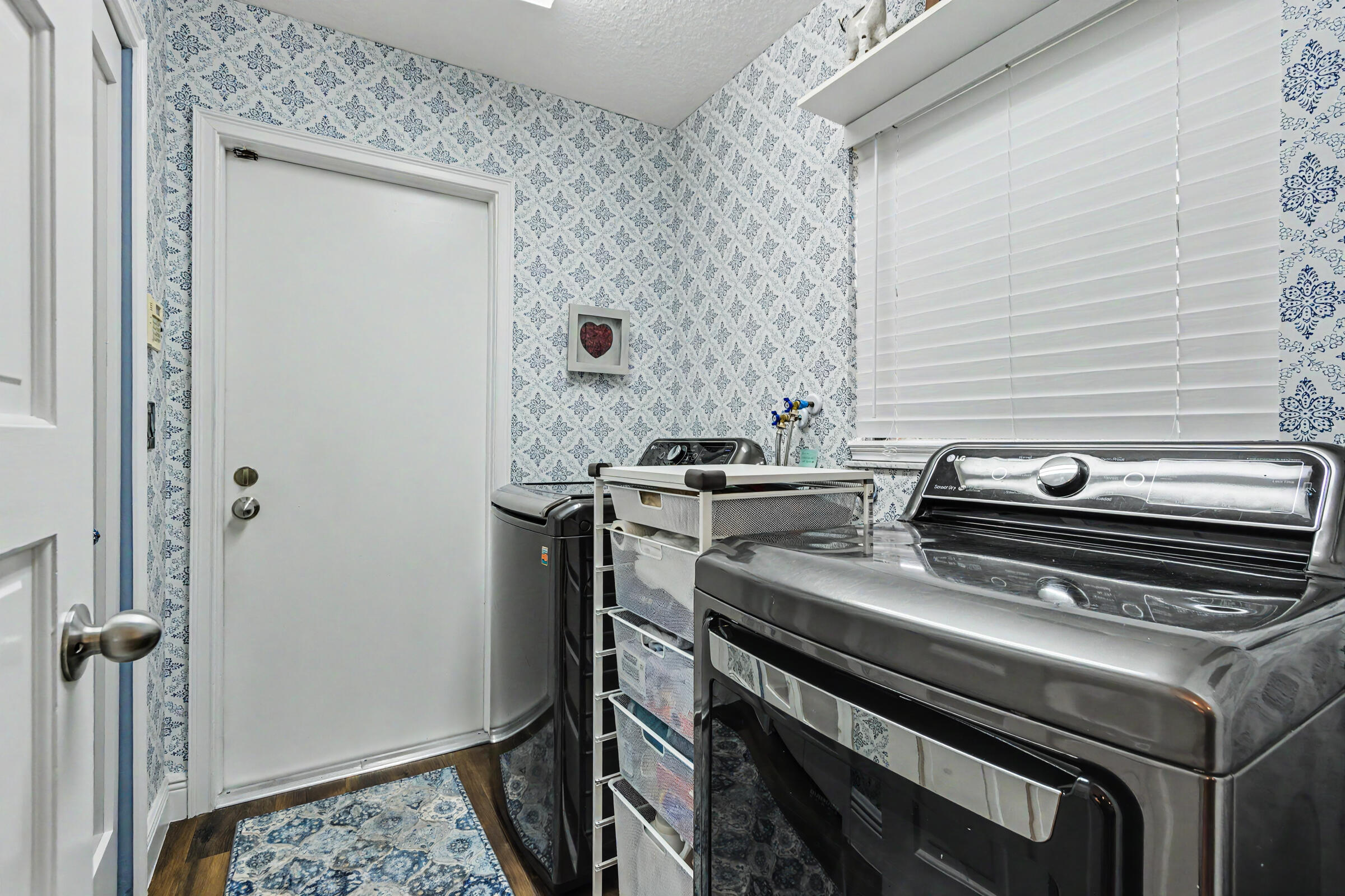 PINE RIDGE - Residential
