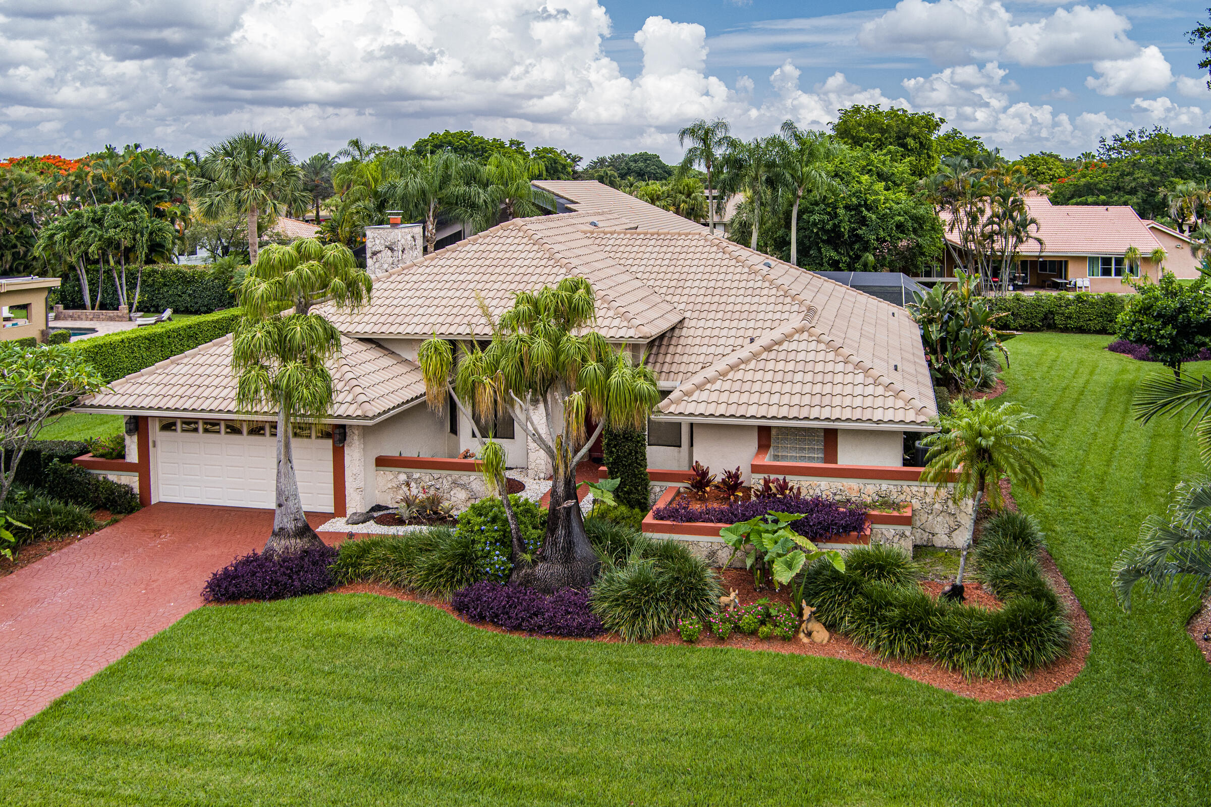 PINE RIDGE - Residential