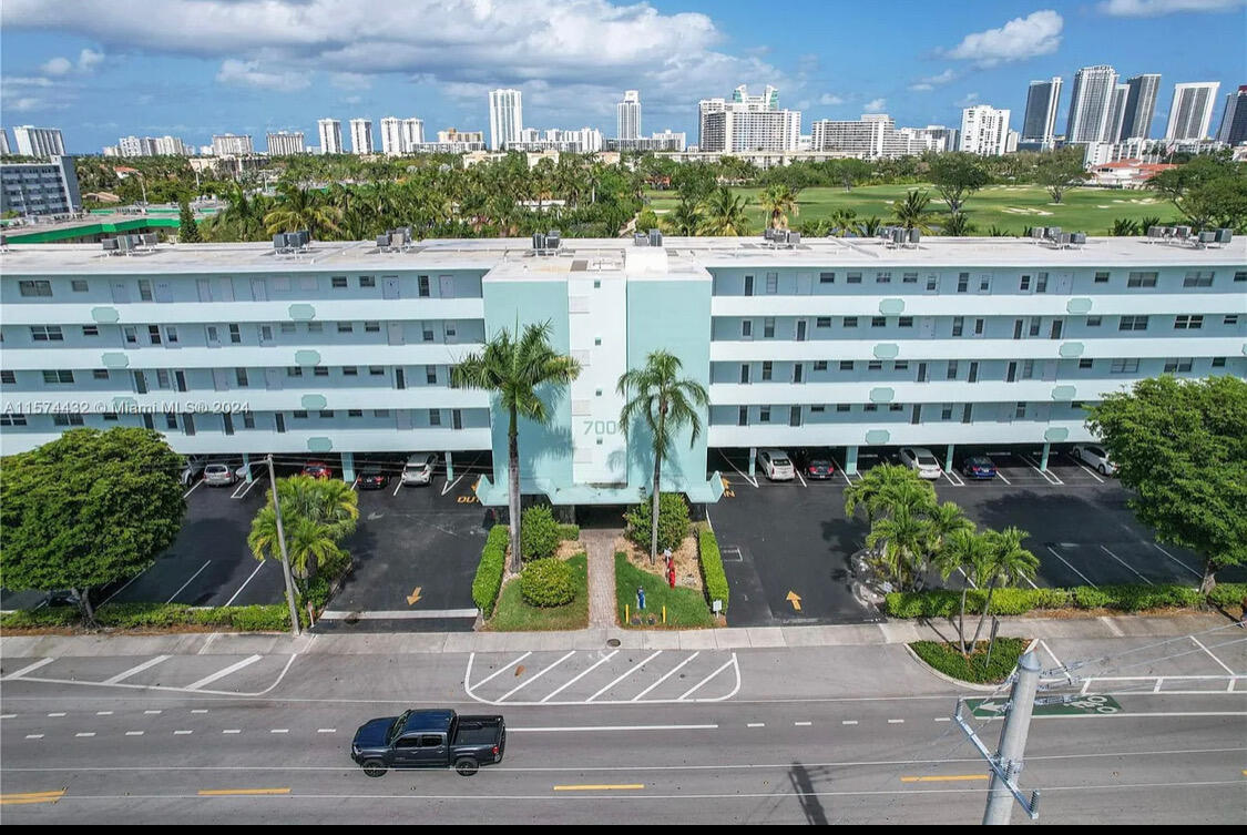 FAIRWAYS NORTH CO-OP - Residential
