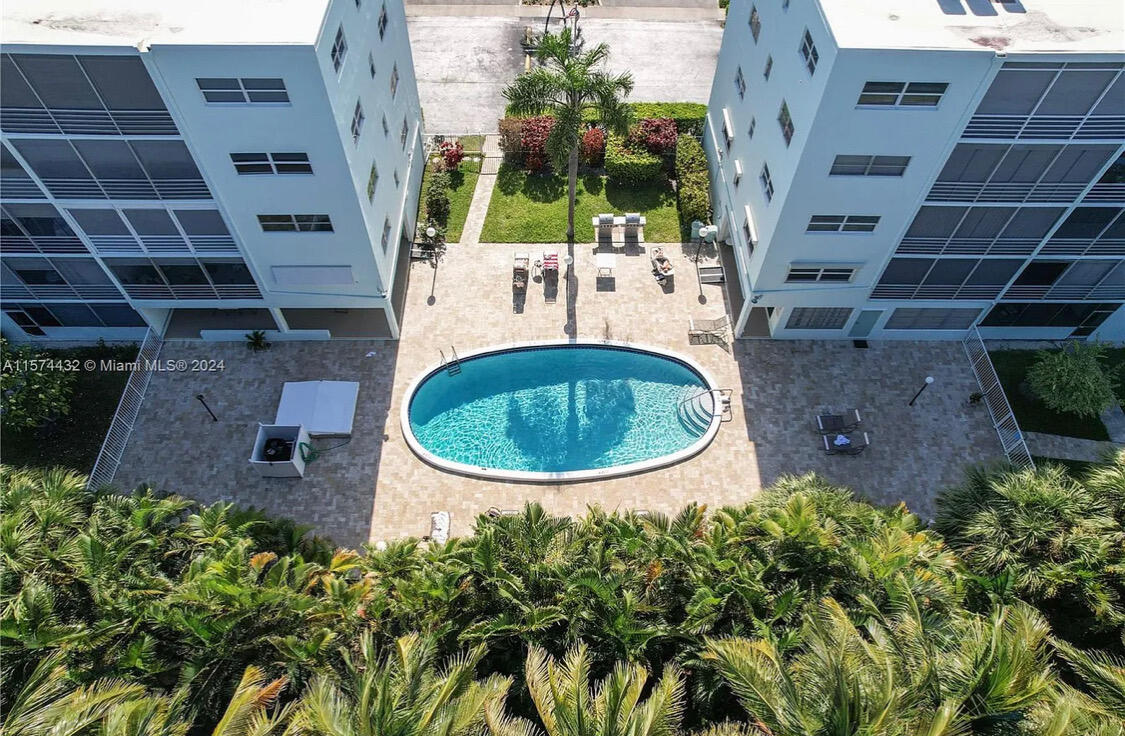 FAIRWAYS NORTH CO-OP - Residential