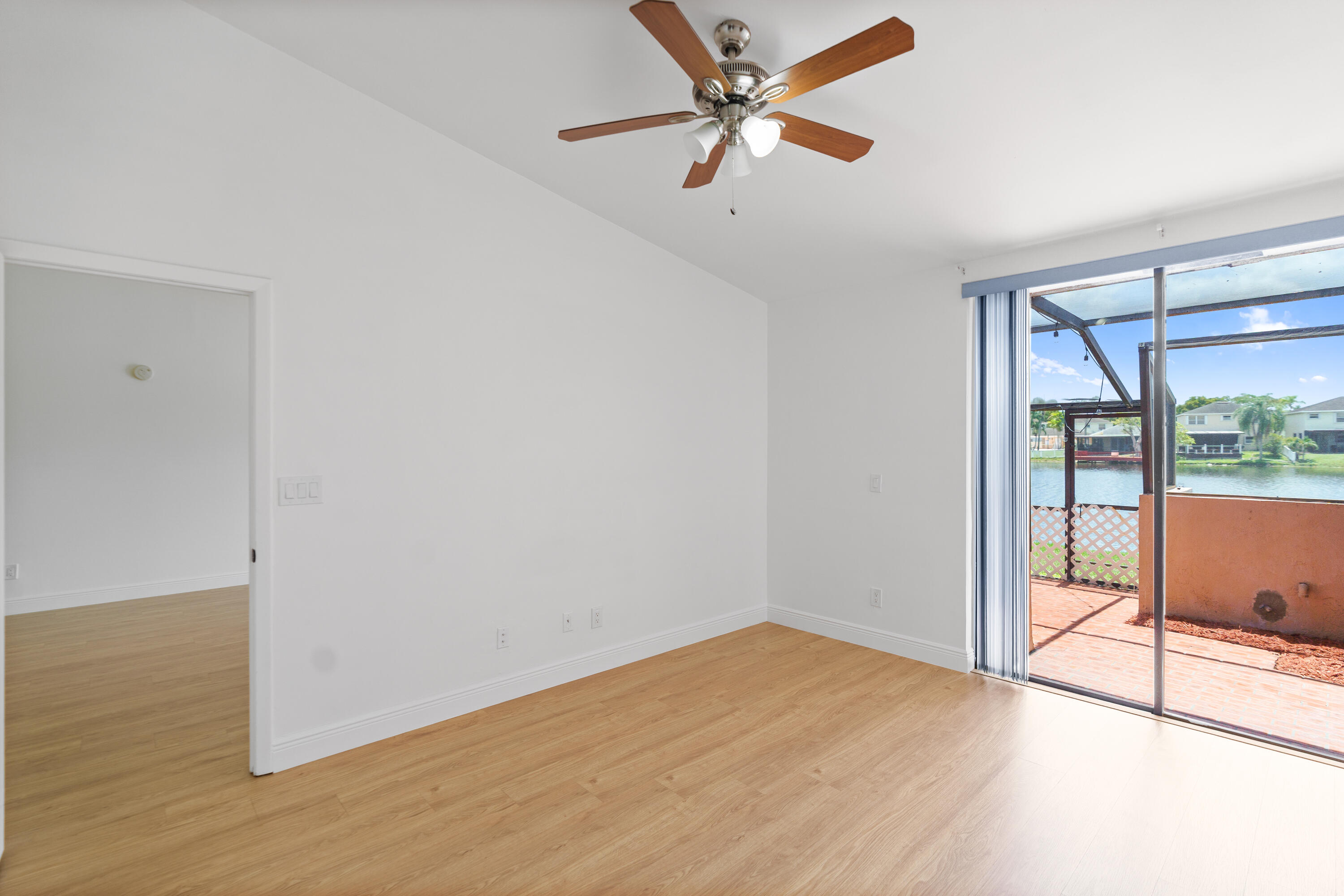 PEMBROKE LAKES SECTION SEVEN - Residential