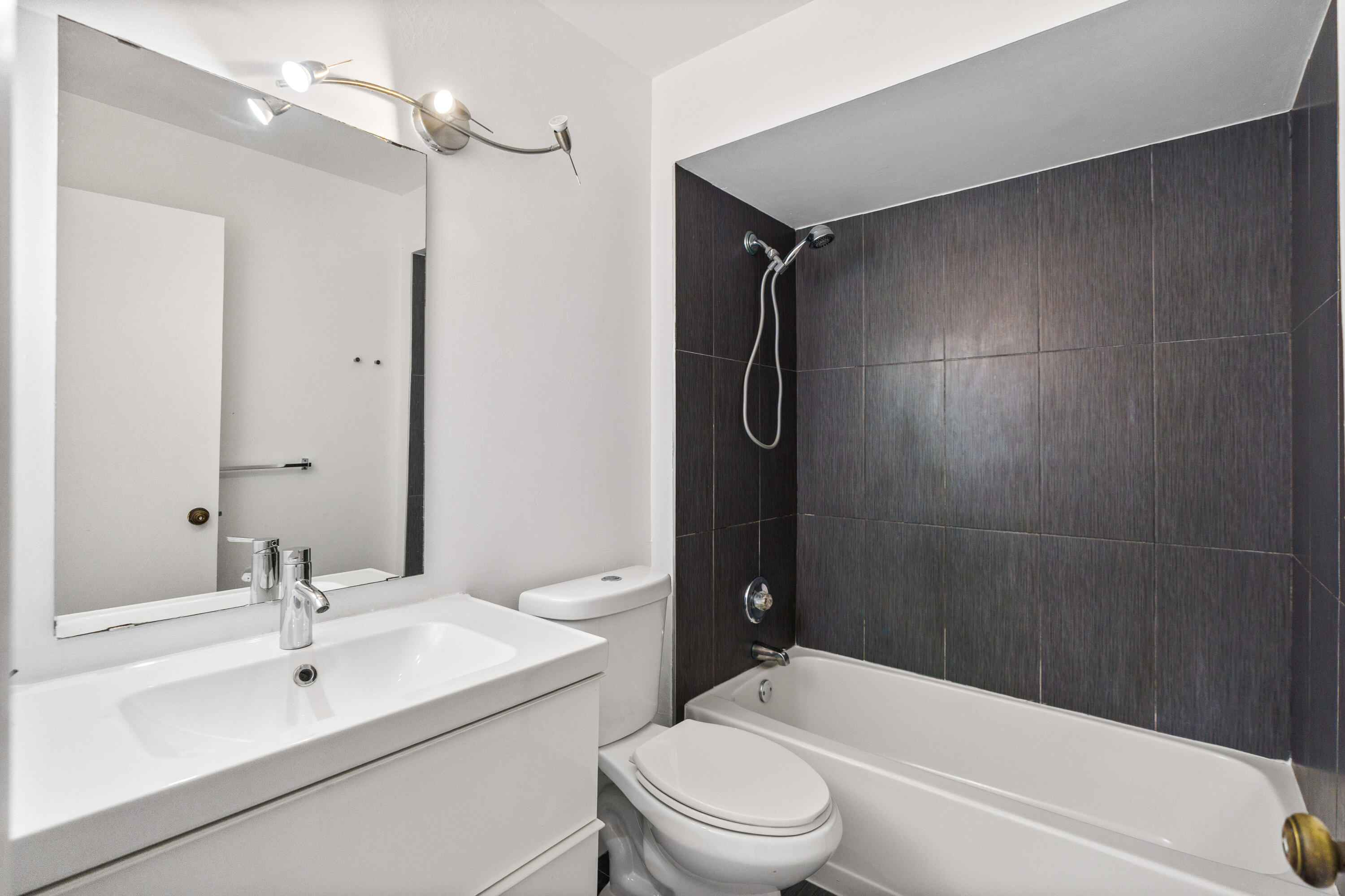 PEMBROKE LAKES SECTION SEVEN - Residential