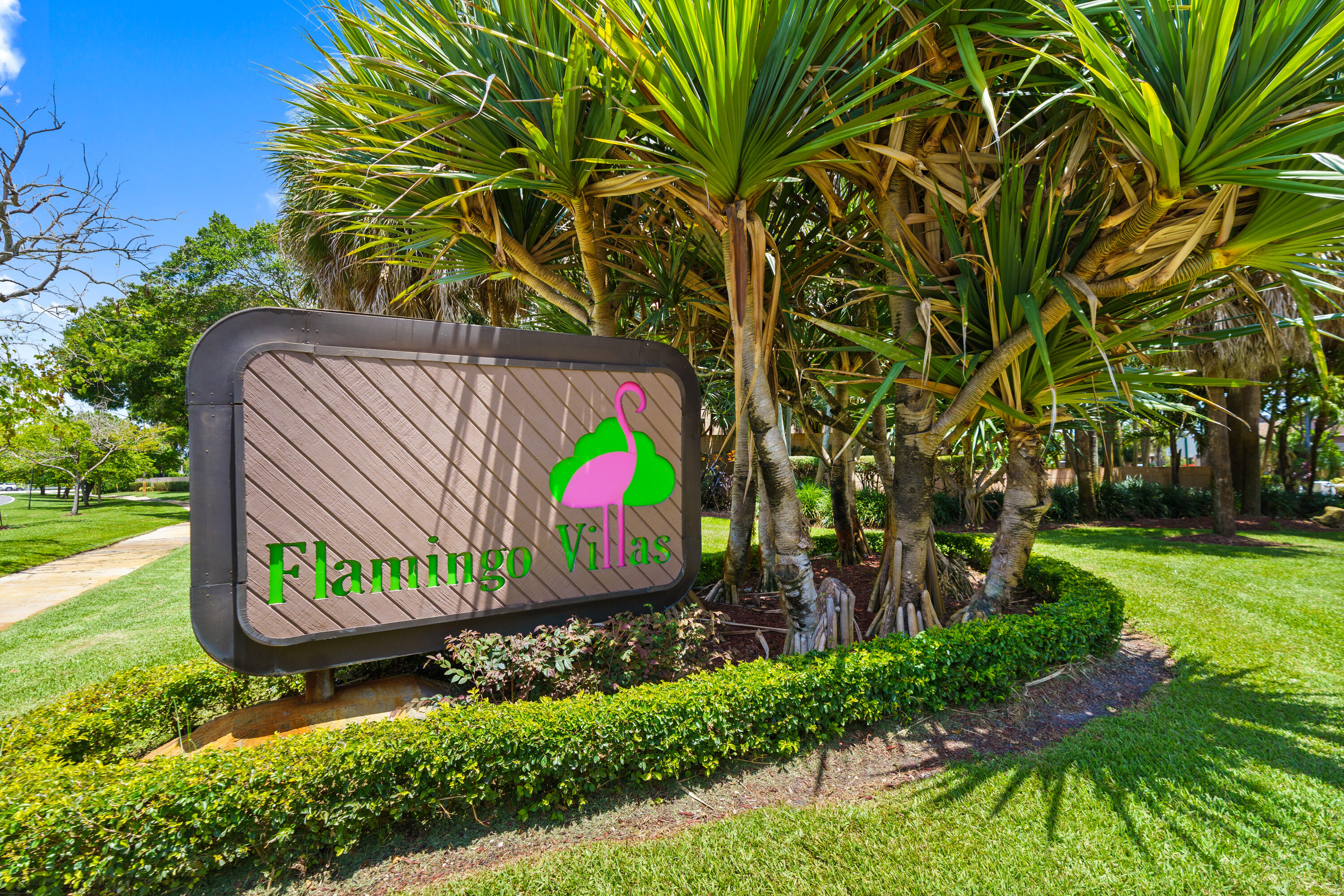 PEMBROKE LAKES SECTION SEVEN - Residential