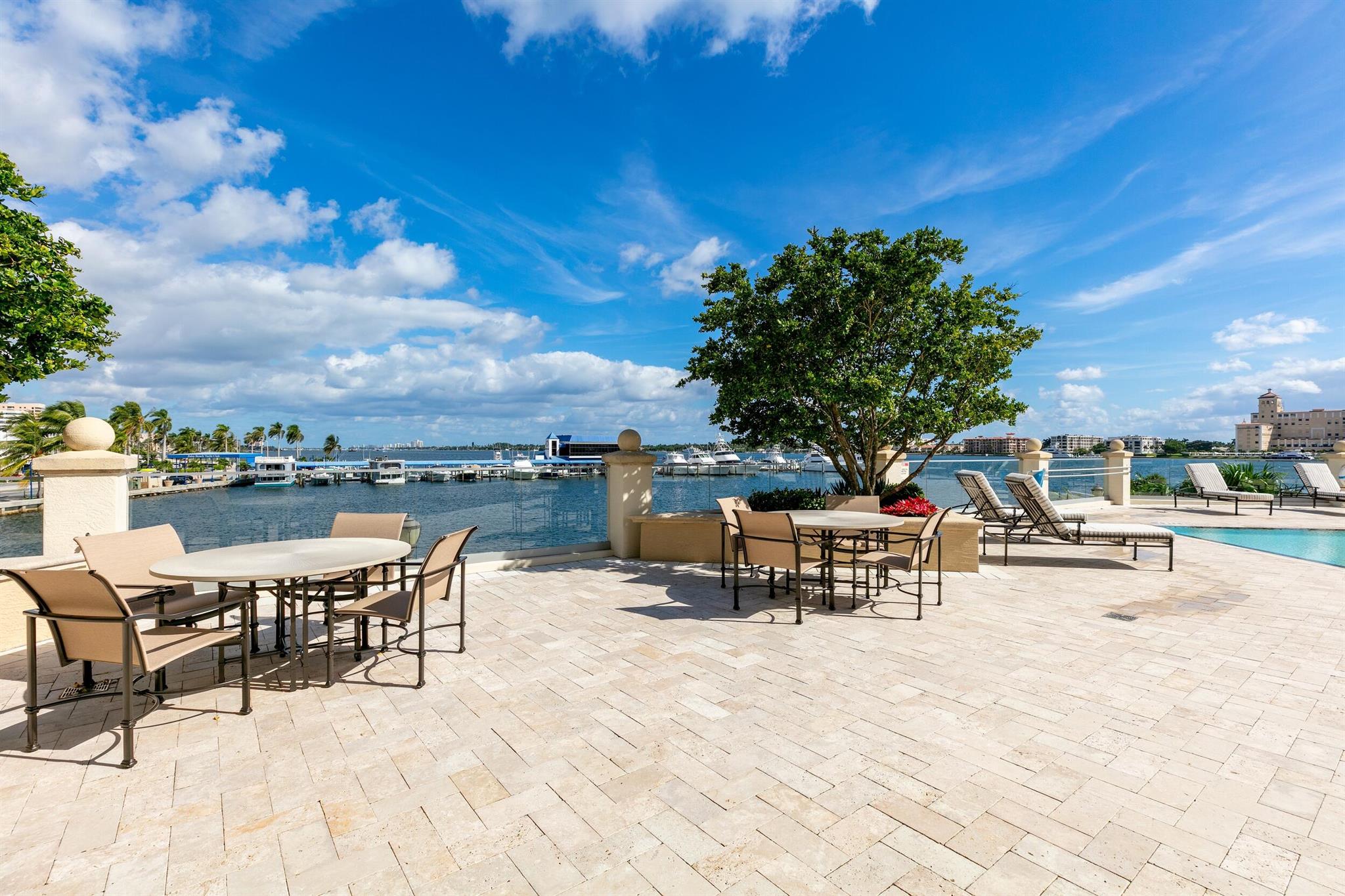 ONE WATERMARK PLACE OF THE PALM BEACHES - Residential