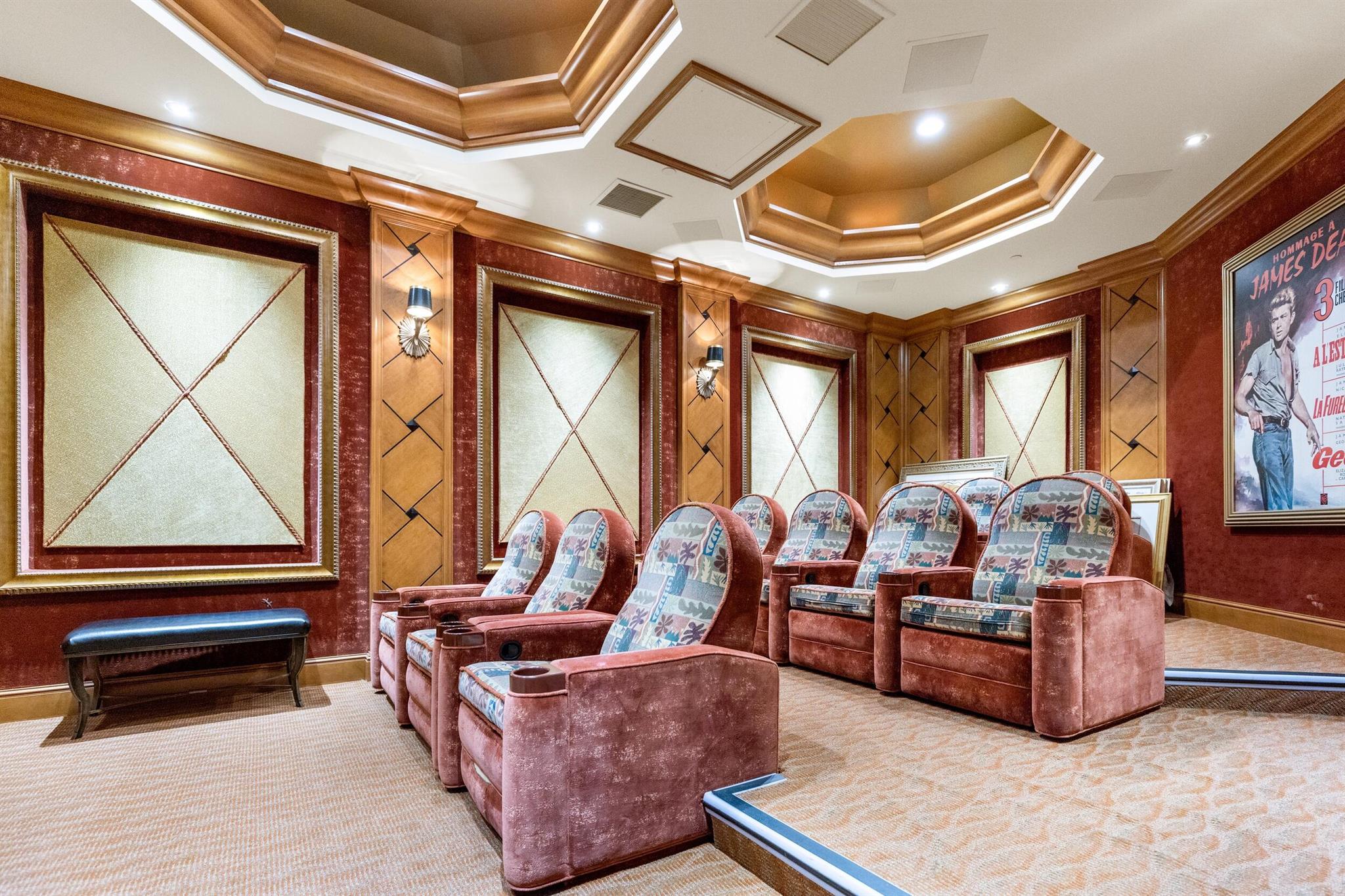 ONE WATERMARK PLACE OF THE PALM BEACHES - Residential