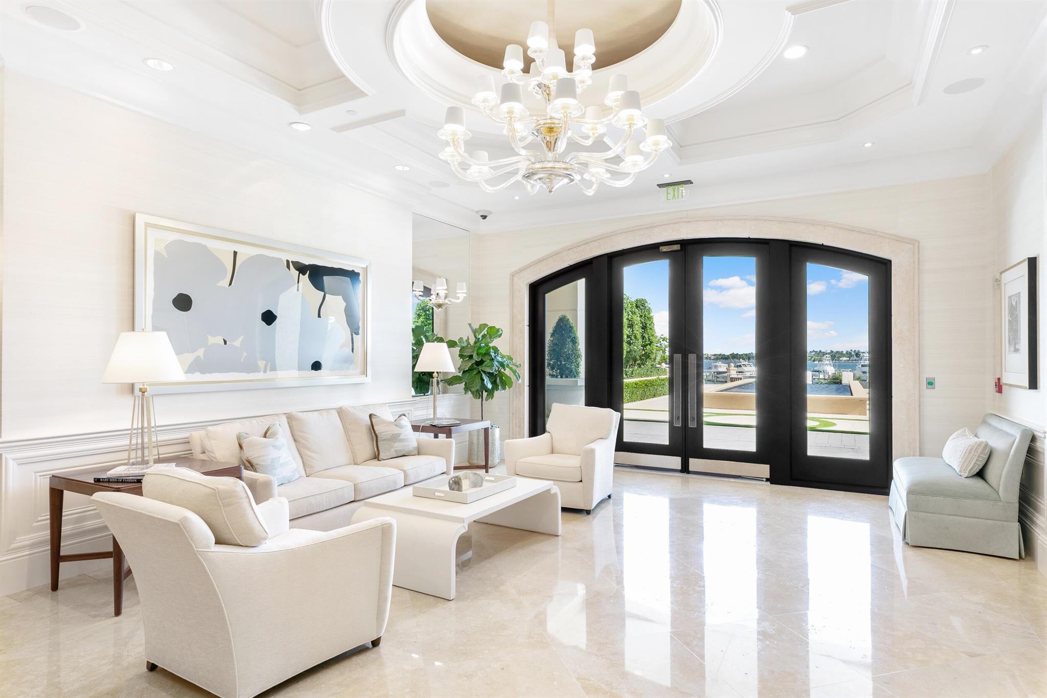 ONE WATERMARK PLACE OF THE PALM BEACHES - Residential