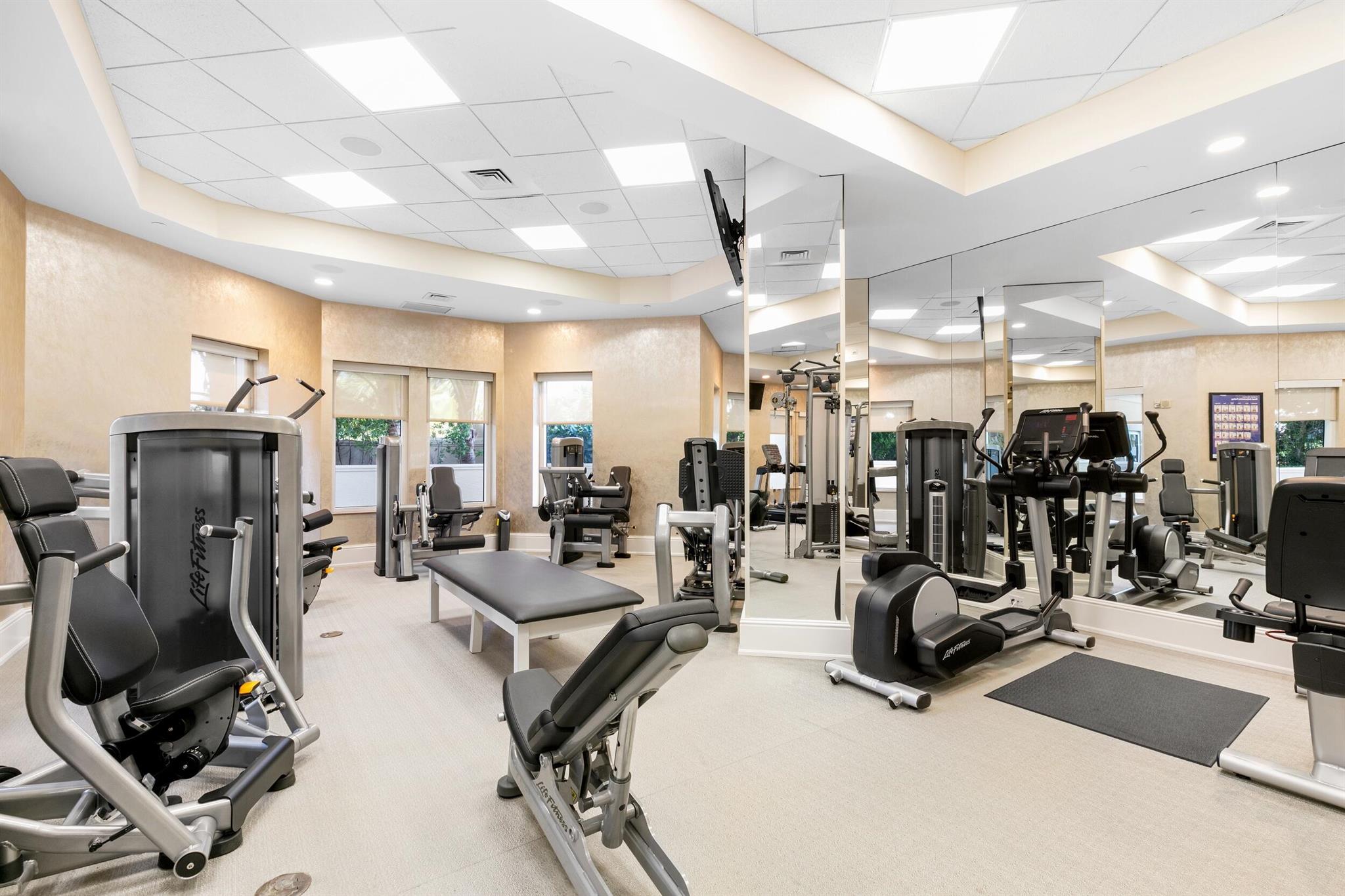 ONE WATERMARK PLACE OF THE PALM BEACHES - Residential