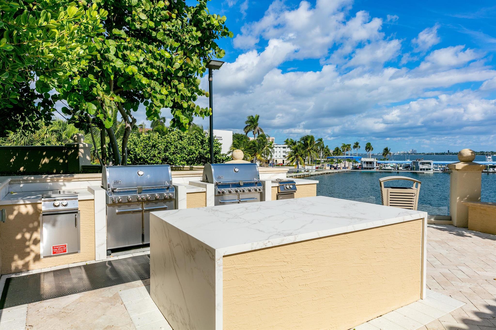 ONE WATERMARK PLACE OF THE PALM BEACHES - Residential