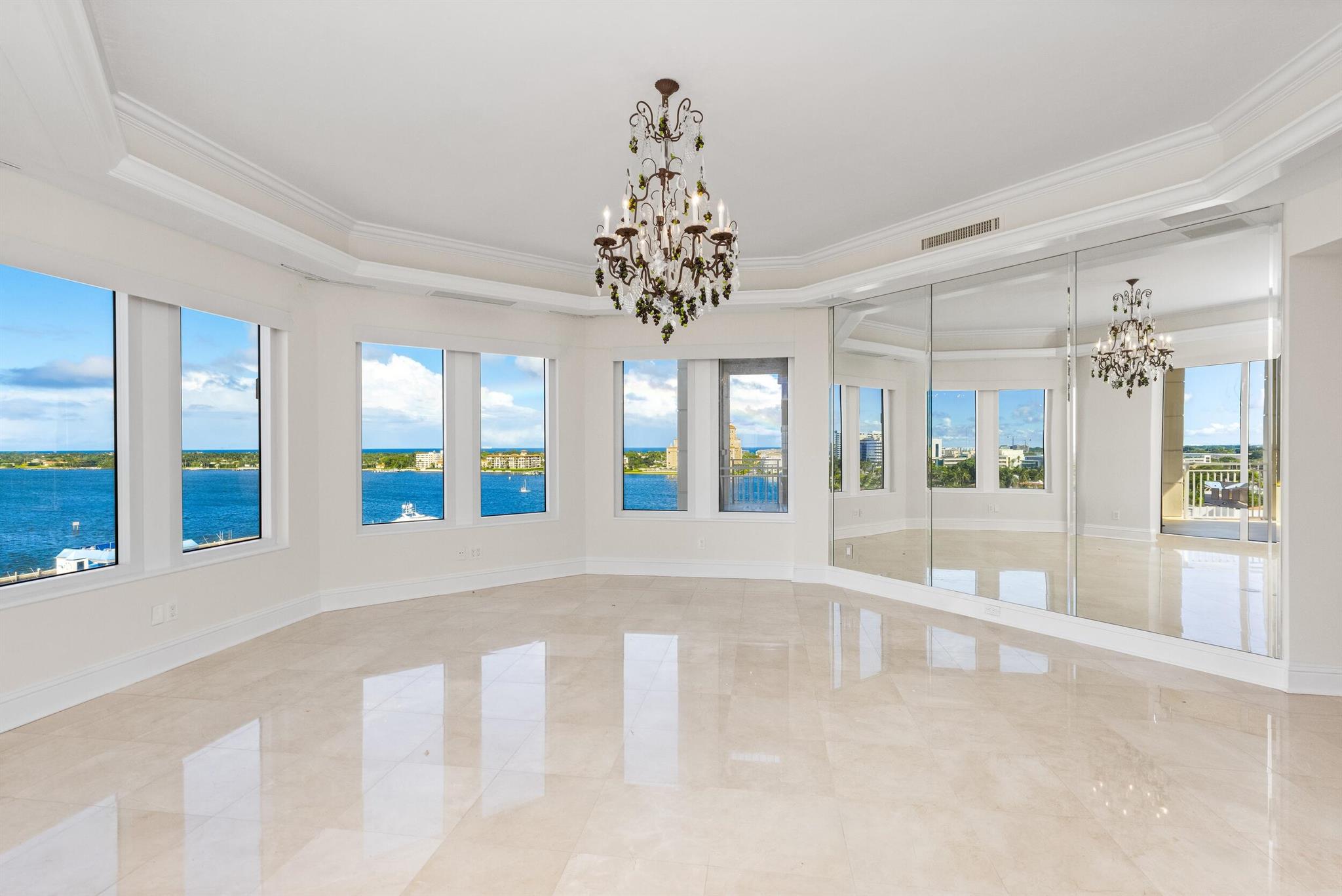 ONE WATERMARK PLACE OF THE PALM BEACHES - Residential