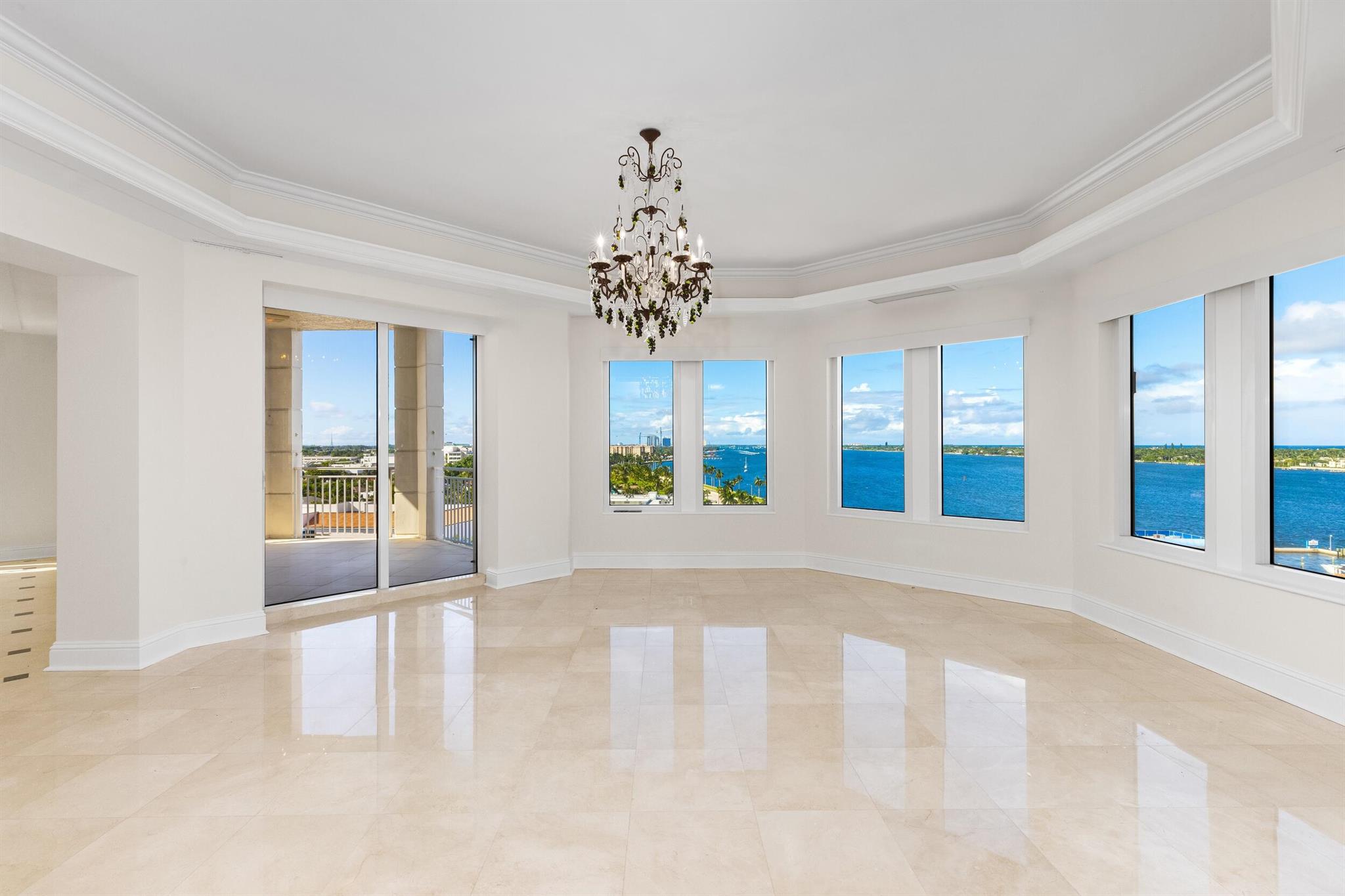 ONE WATERMARK PLACE OF THE PALM BEACHES - Residential