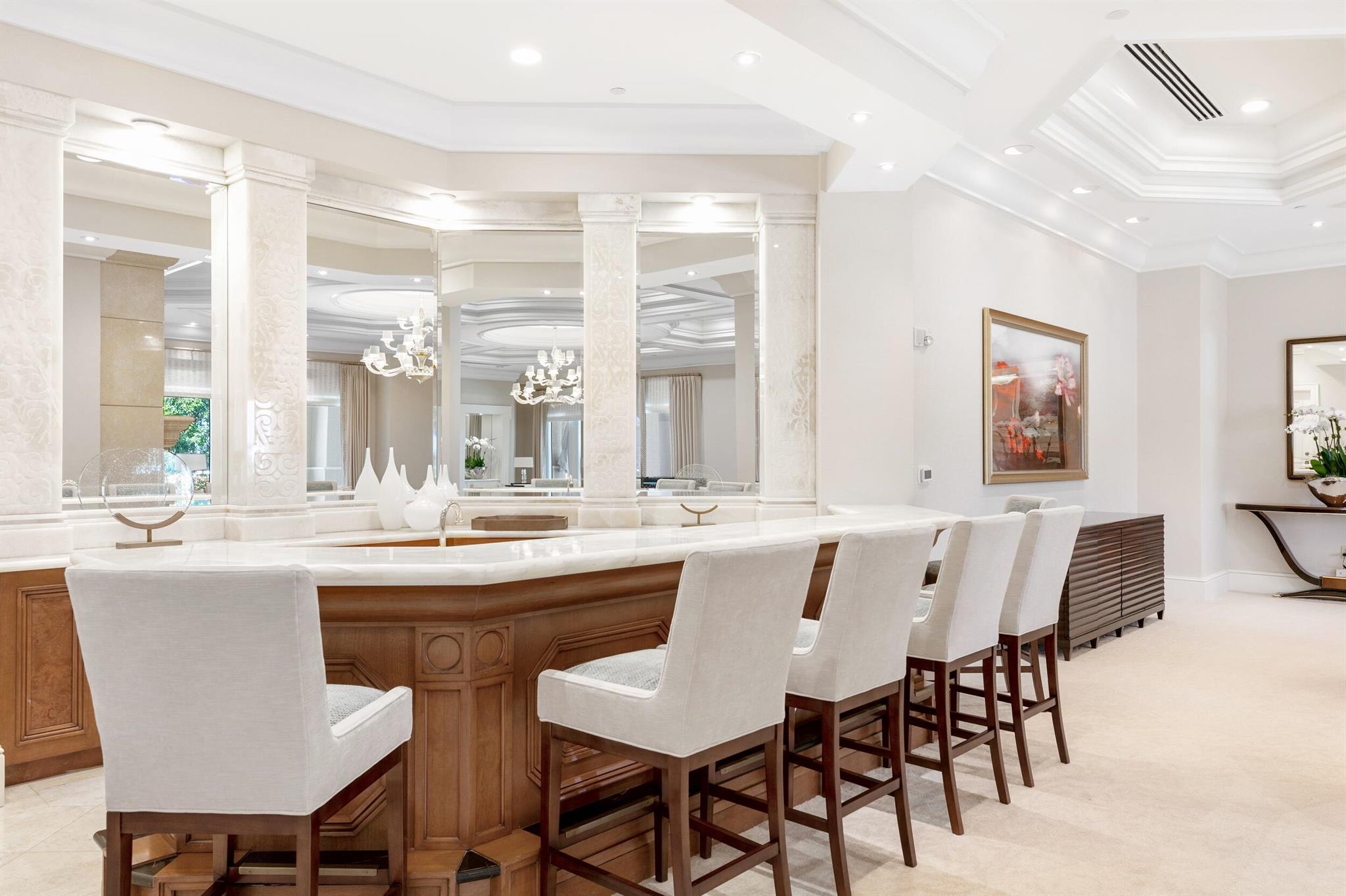 ONE WATERMARK PLACE OF THE PALM BEACHES - Residential