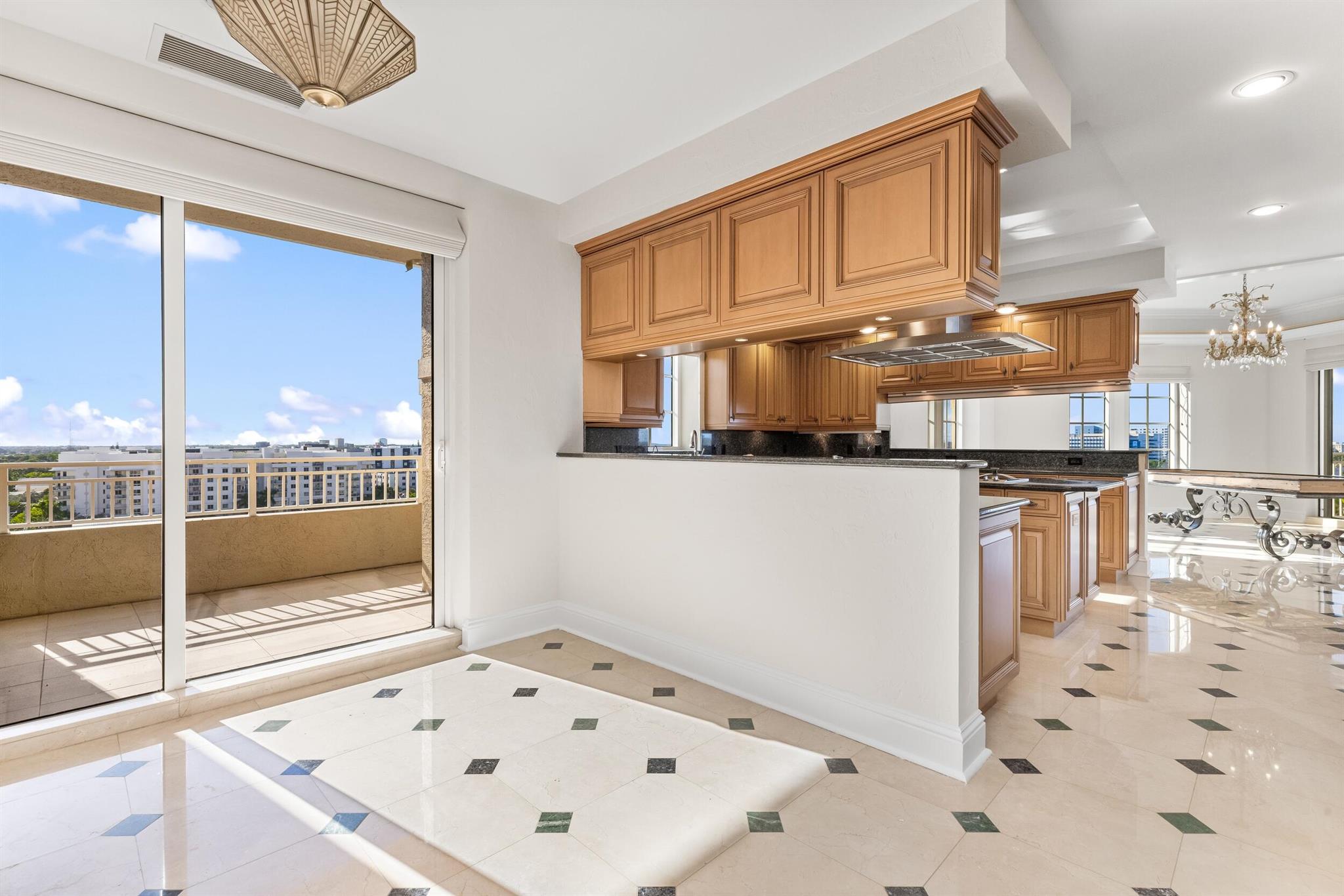 ONE WATERMARK PLACE OF THE PALM BEACHES - Residential