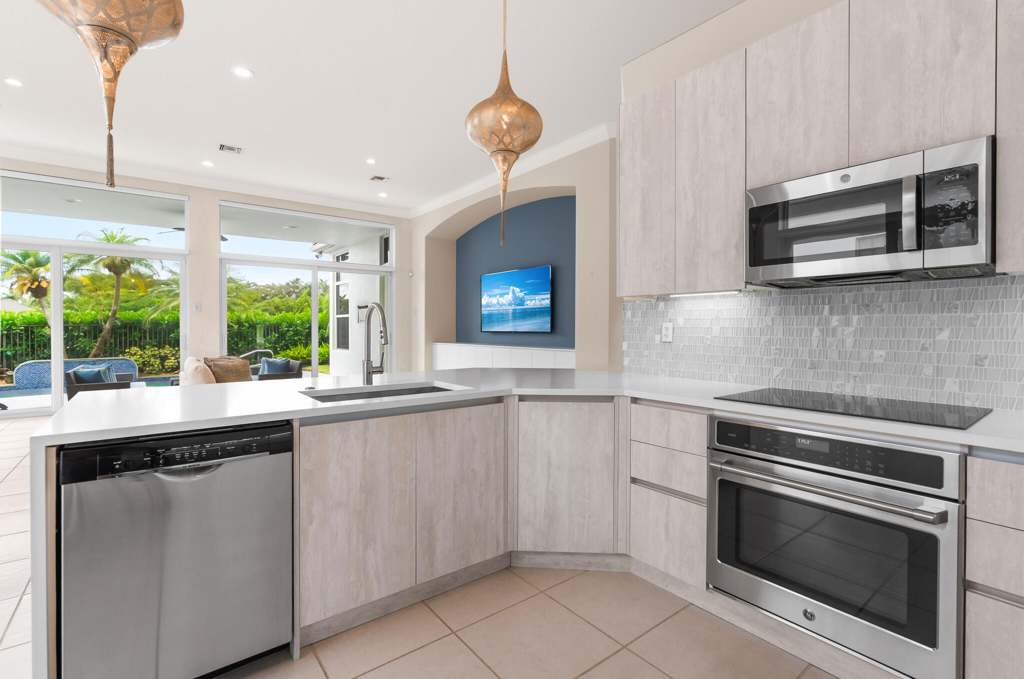 ADDISON RESERVE - Residential