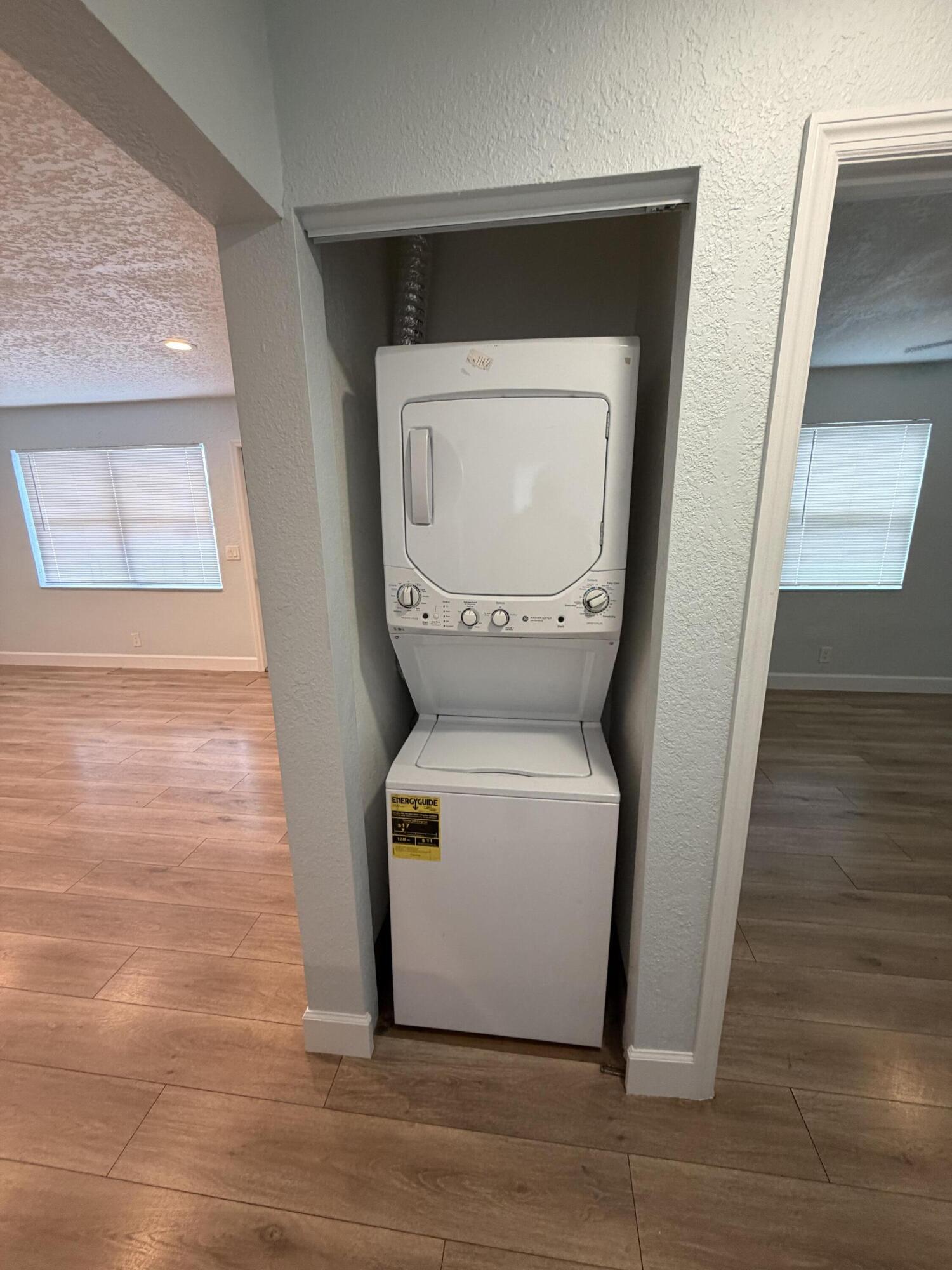 FOREST RIDGE PARK - Residential Lease