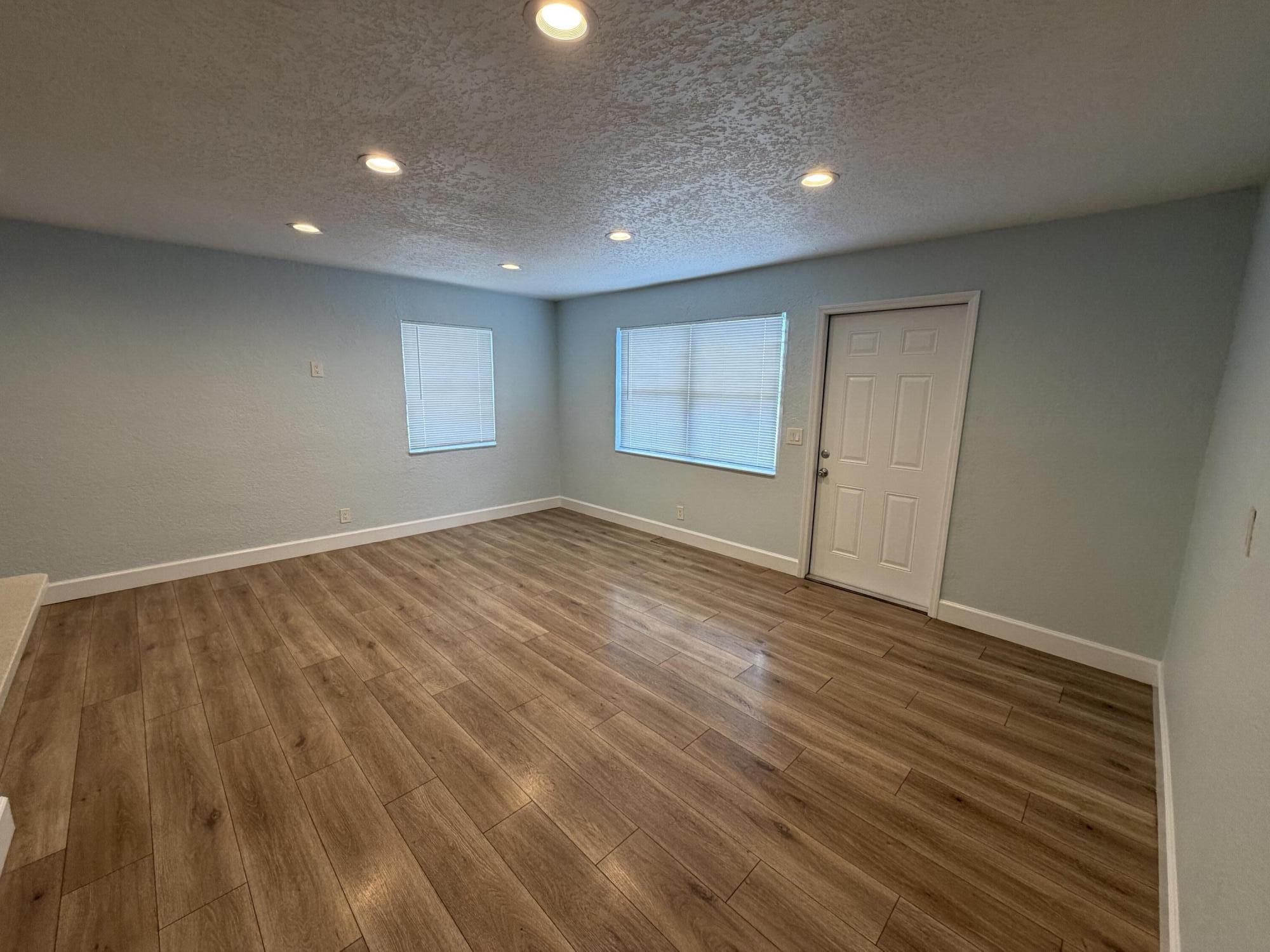 FOREST RIDGE PARK - Residential Lease