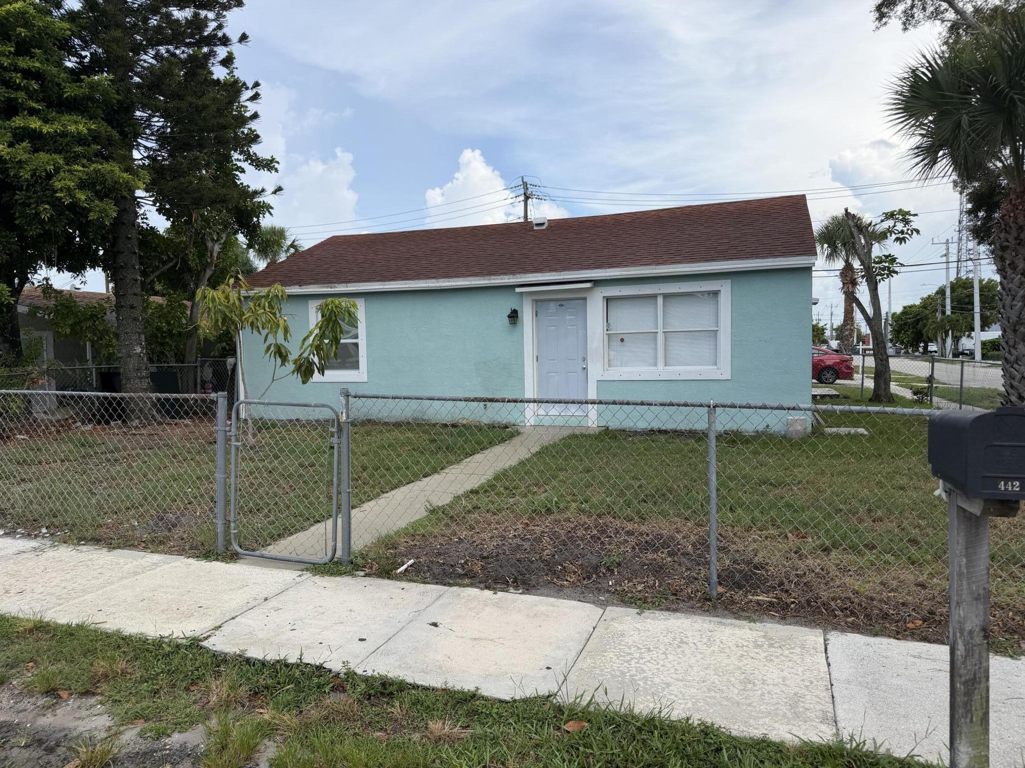 FOREST RIDGE PARK - Residential Lease