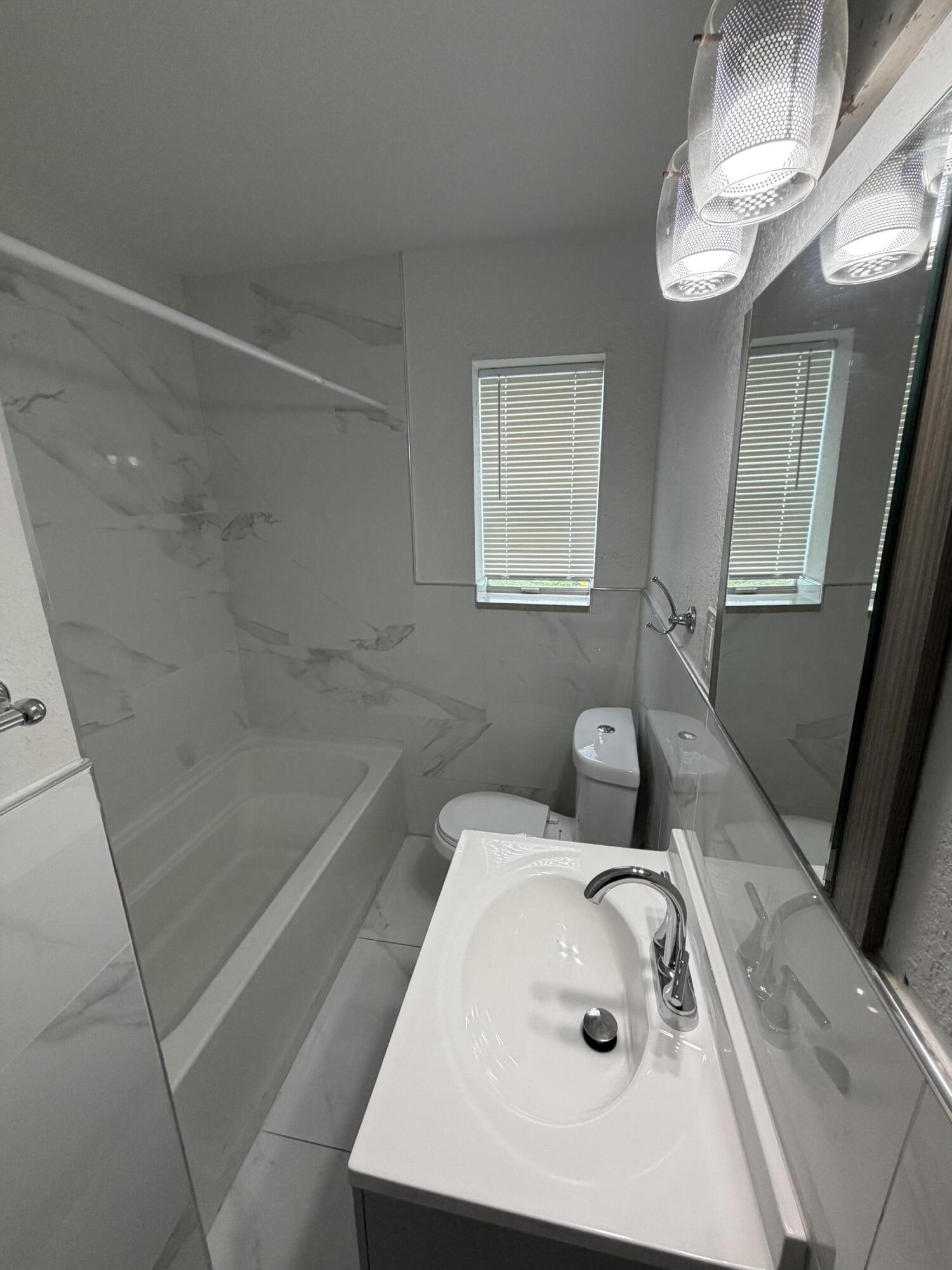 FOREST RIDGE PARK - Residential Lease