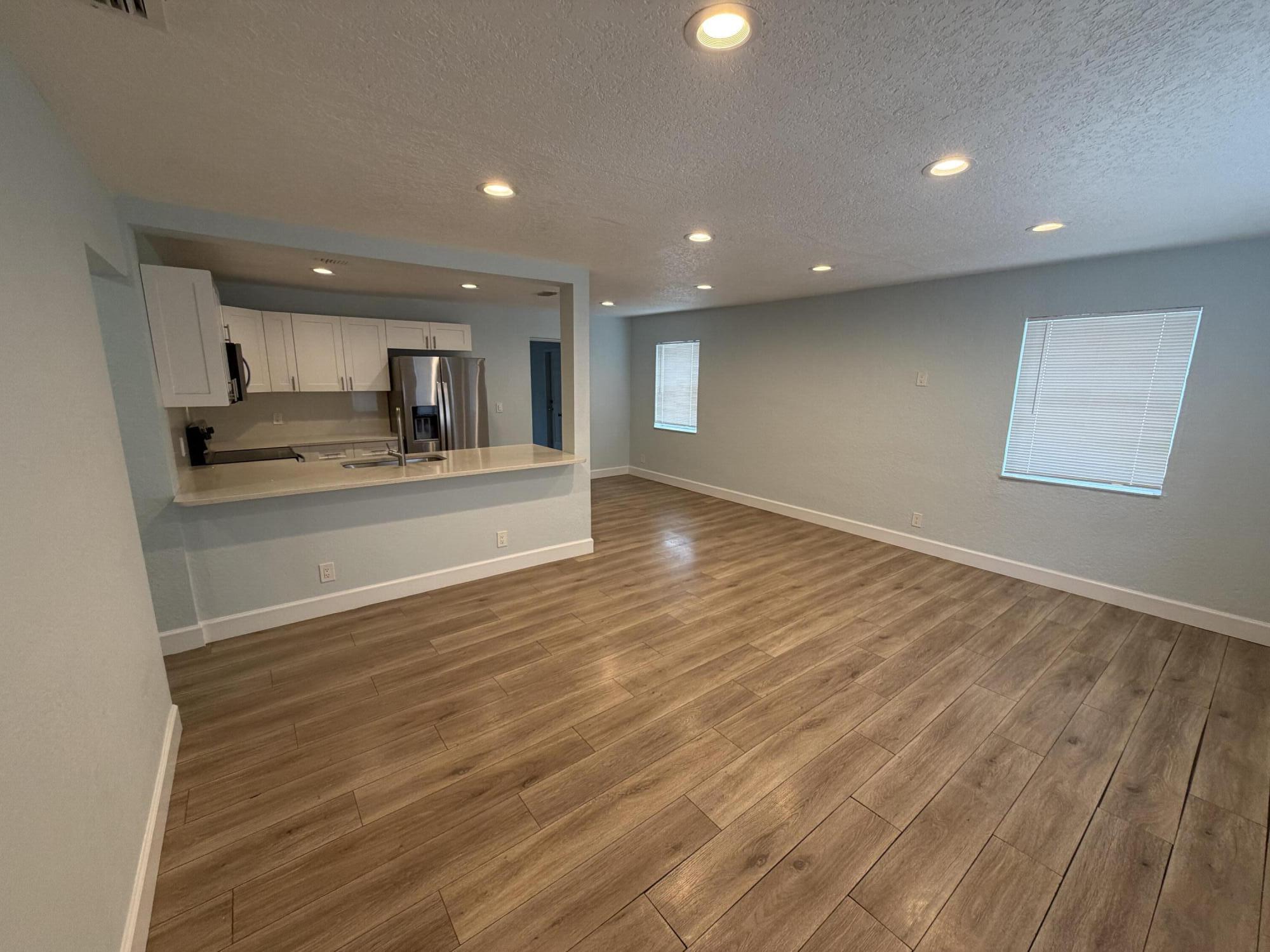 FOREST RIDGE PARK - Residential Lease