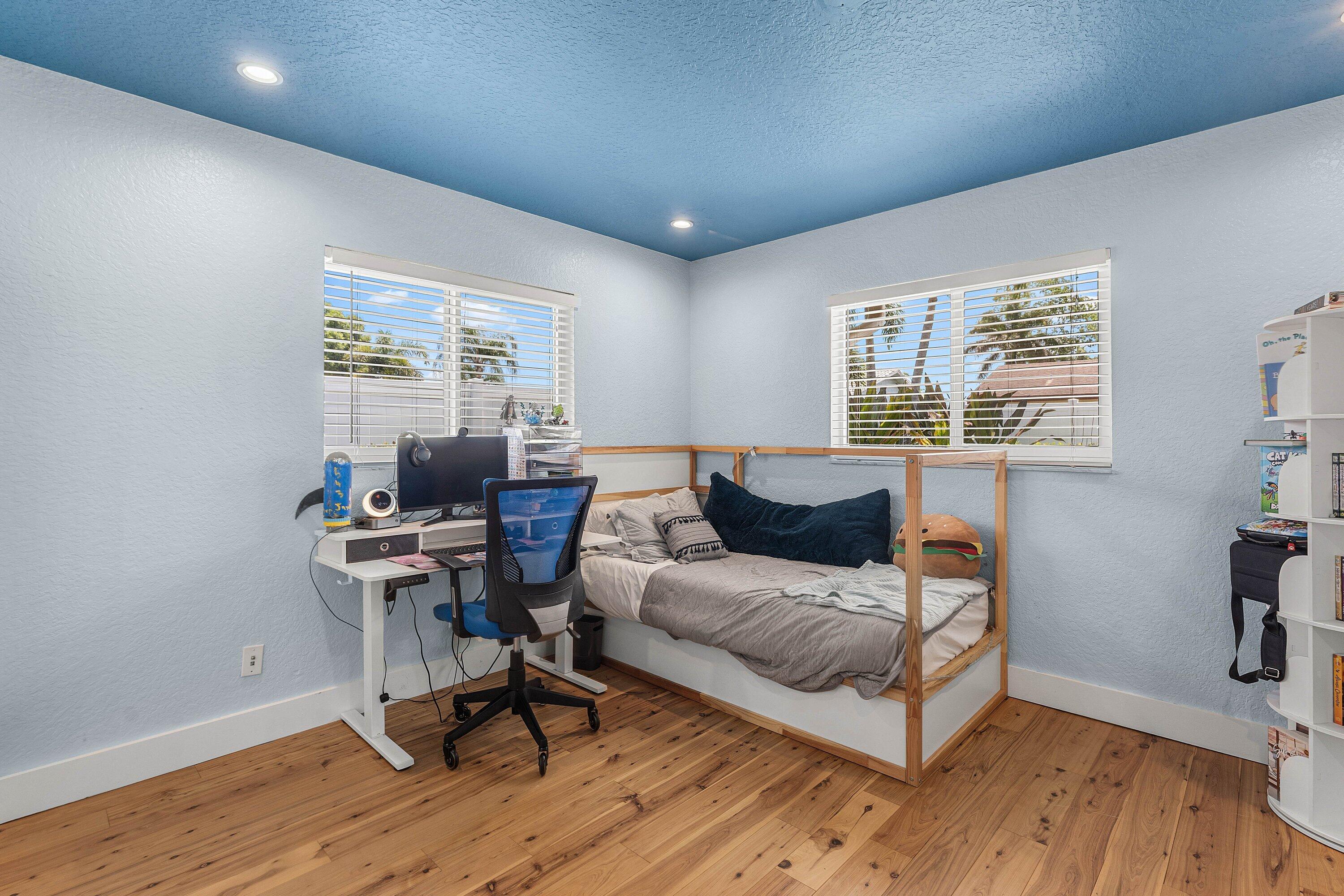 PALM BEACH GARDENS 4 - Residential