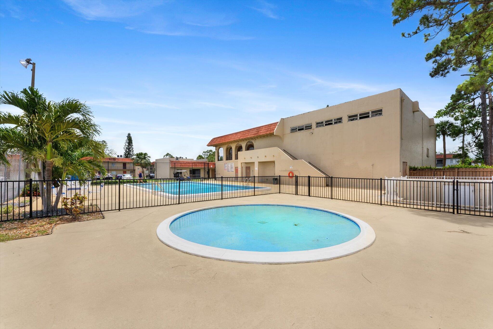 FOREST HILL GARDENS CONDO - Residential