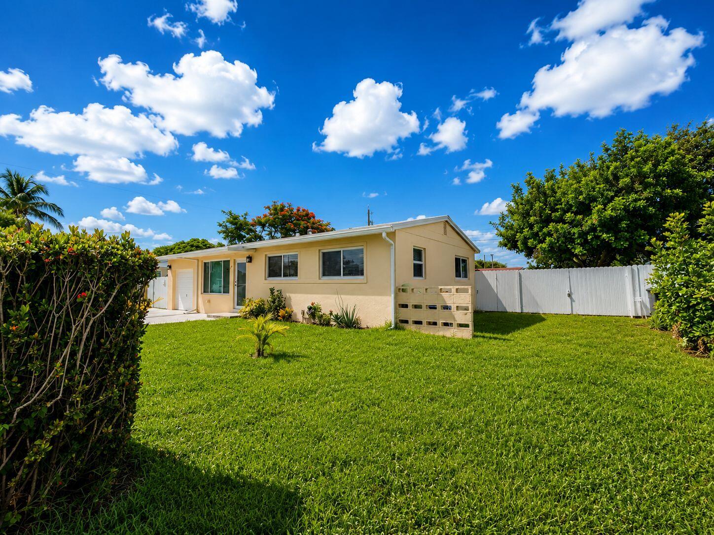 PALM SPRINGS VILLAGE 3 - Residential Lease