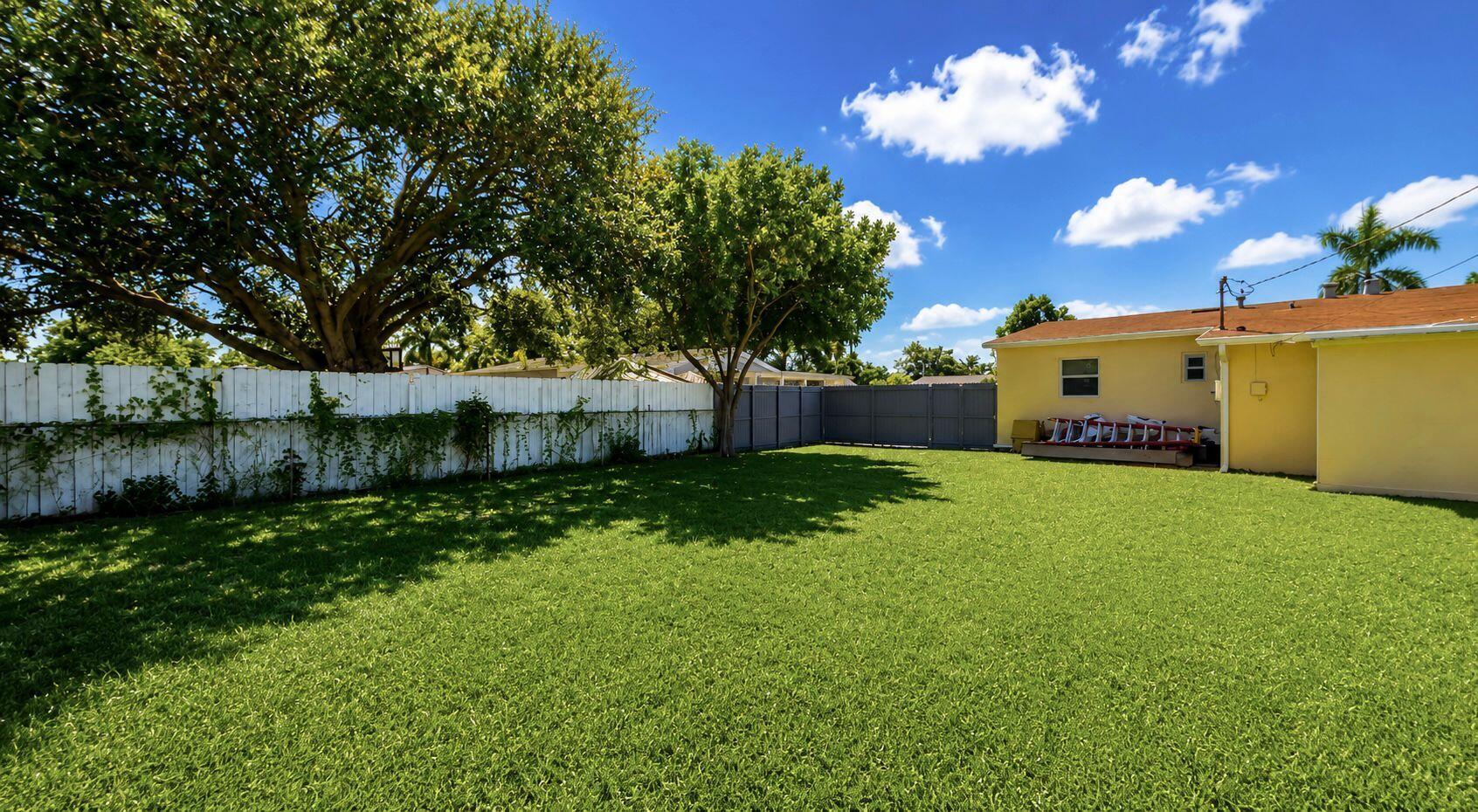 PALM SPRINGS VILLAGE 3 - Residential Lease
