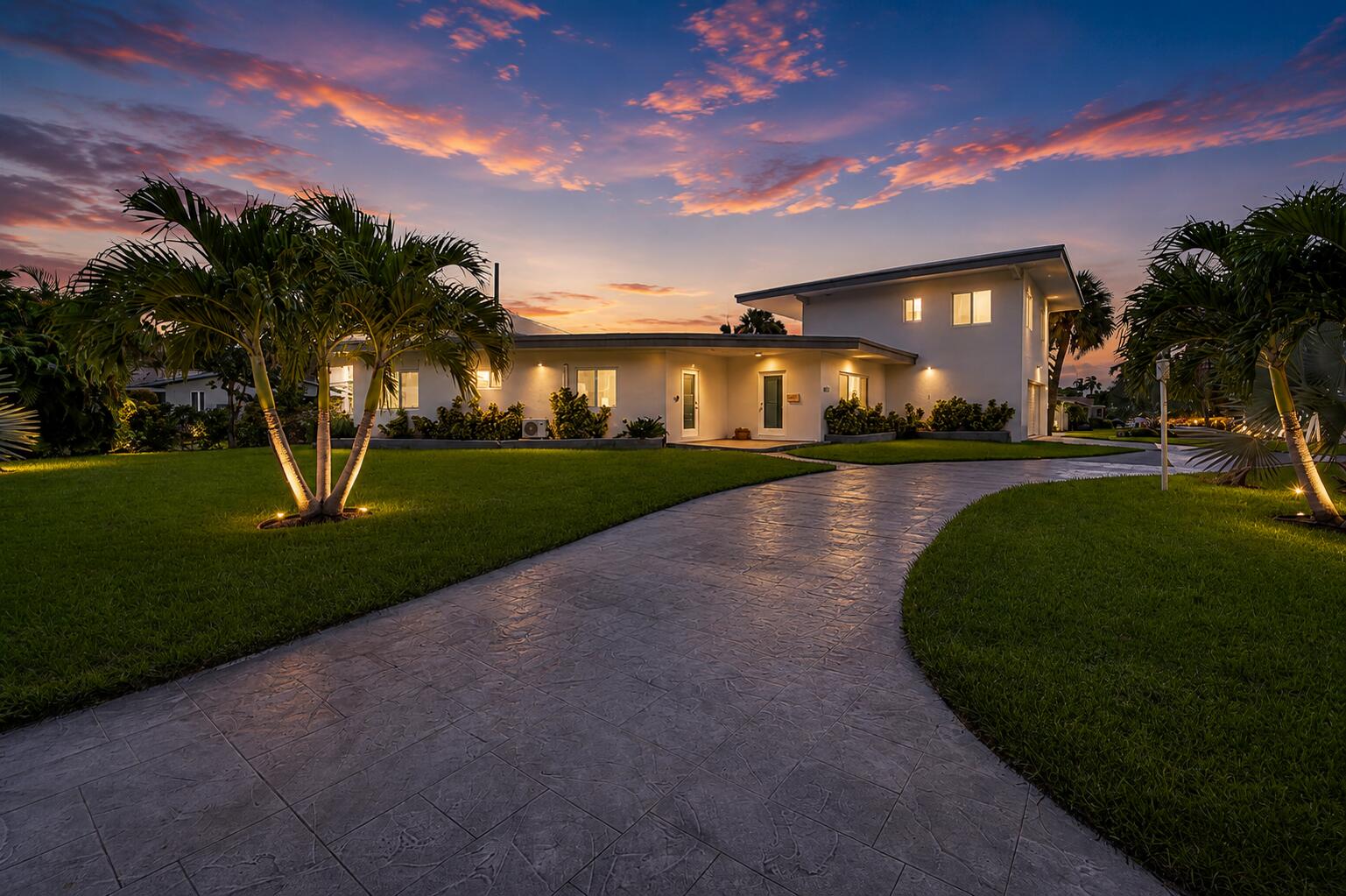 LIGHTHOUSE POINT FIRST SEC - Residential
