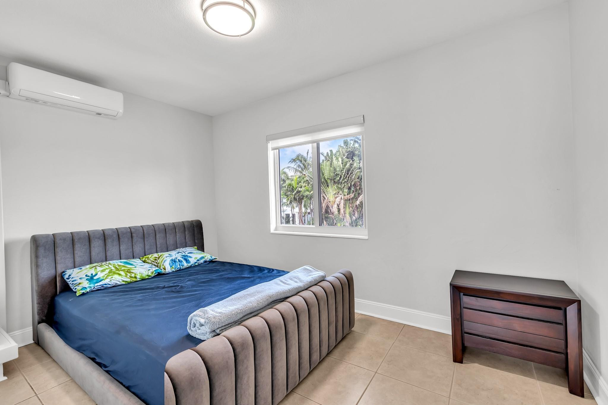 LIGHTHOUSE POINT FIRST SEC - Residential